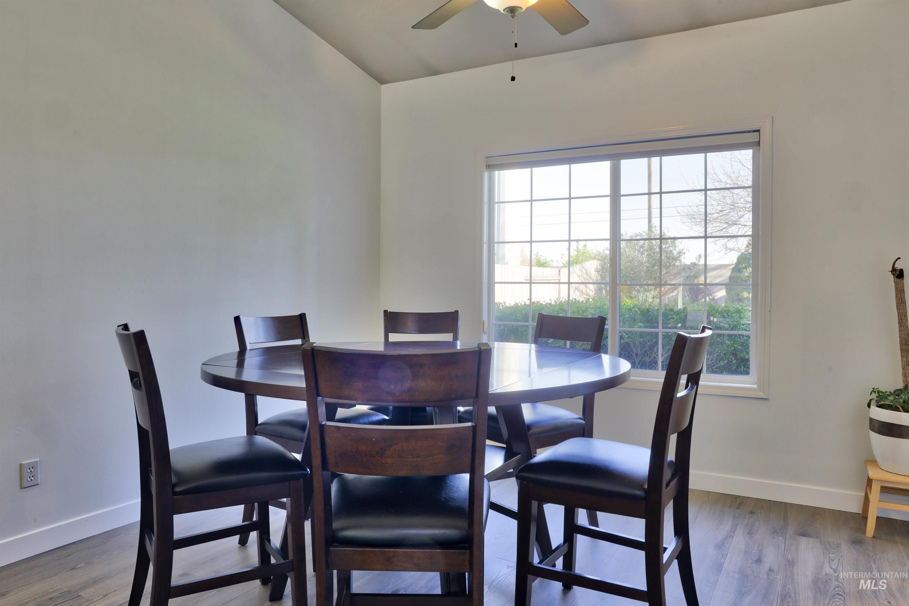 13926 W Bunkerhill Ct Property Photo 5