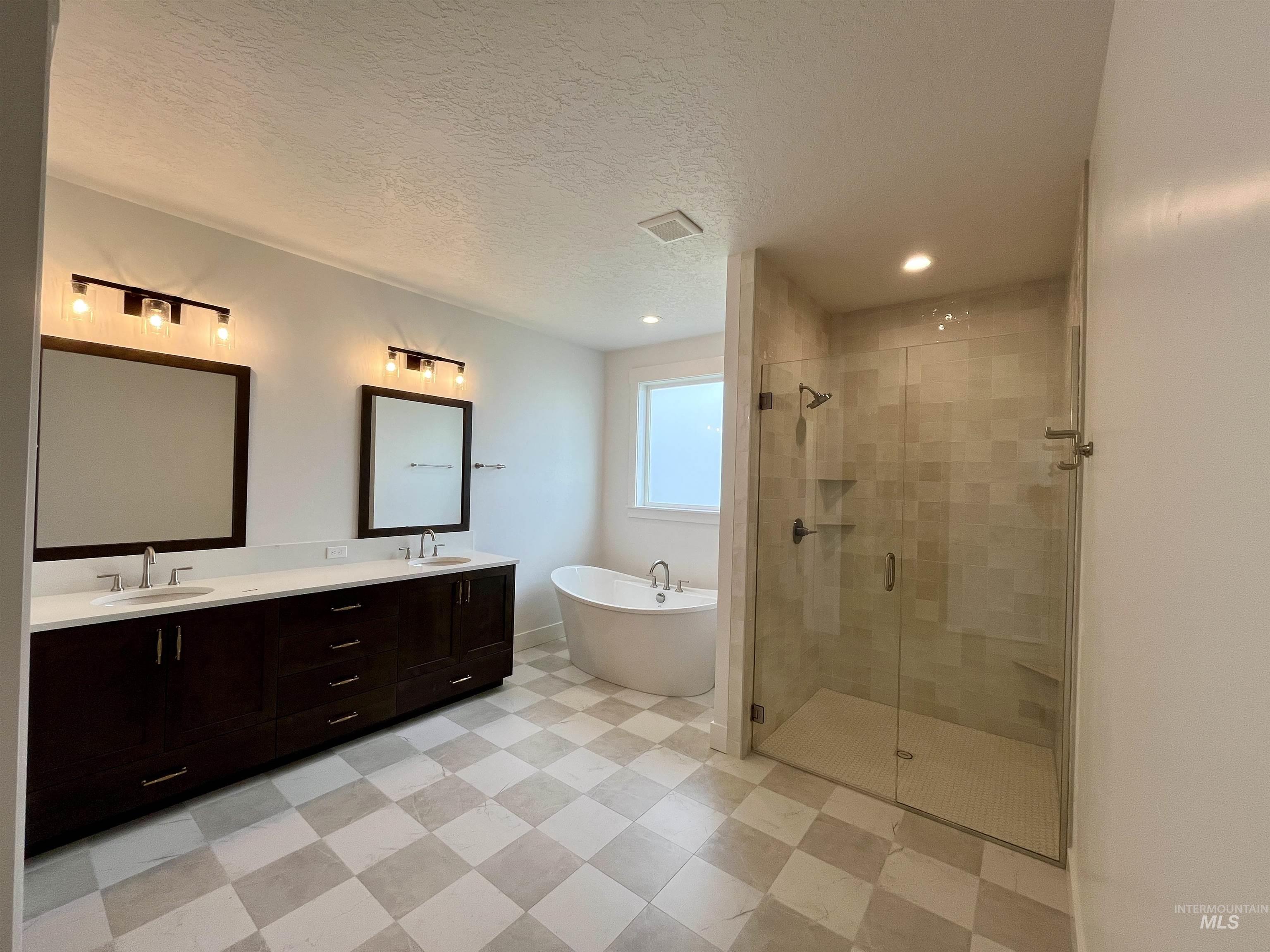 305 S Gearbox Way Property Photo 11