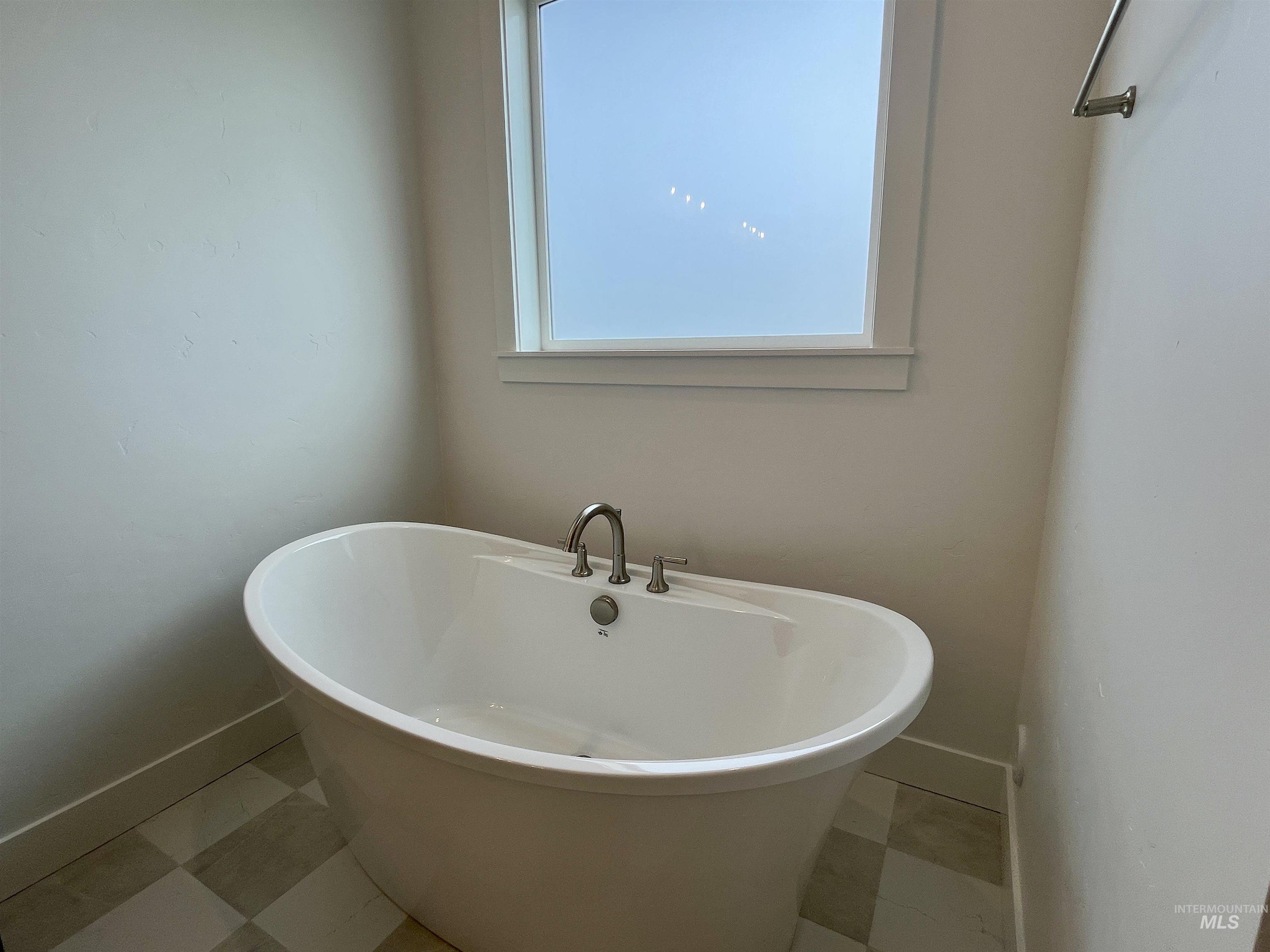 305 S Gearbox Way Property Photo 14