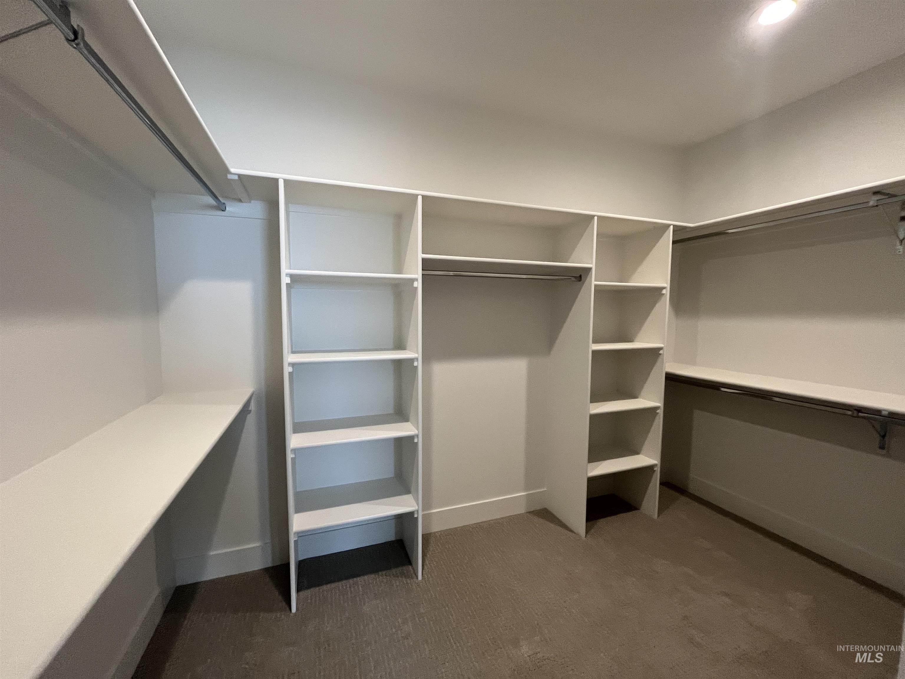 305 S Gearbox Way Property Photo 15