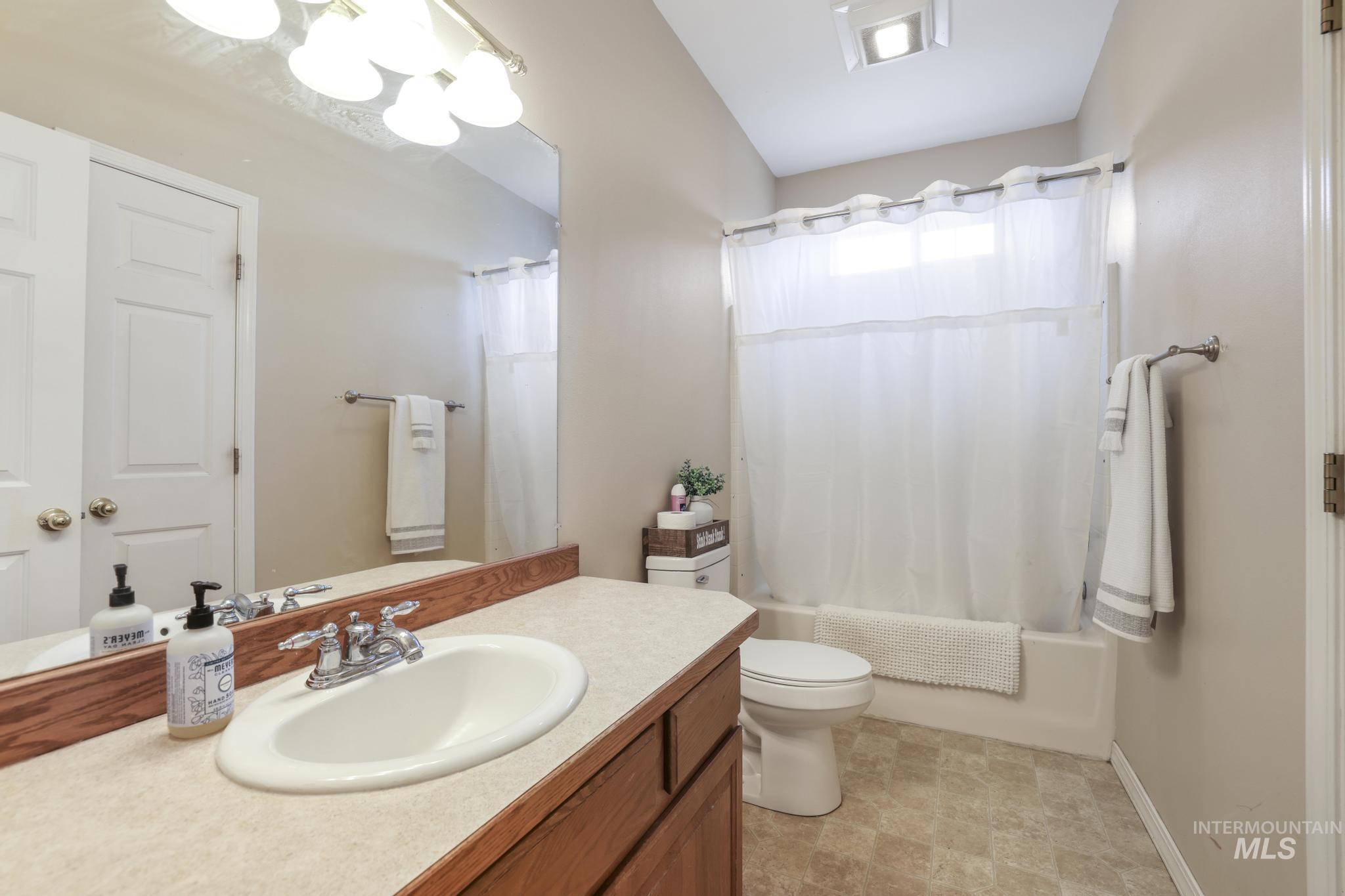 1413 Winterlane Property Photo 16