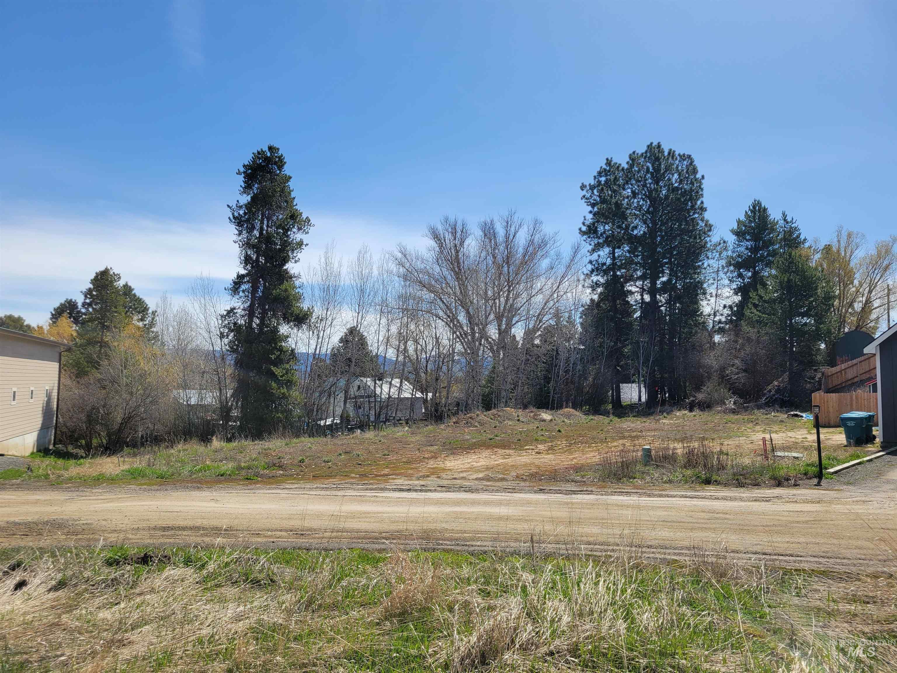 405 Antonette Circle Property Photo 3
