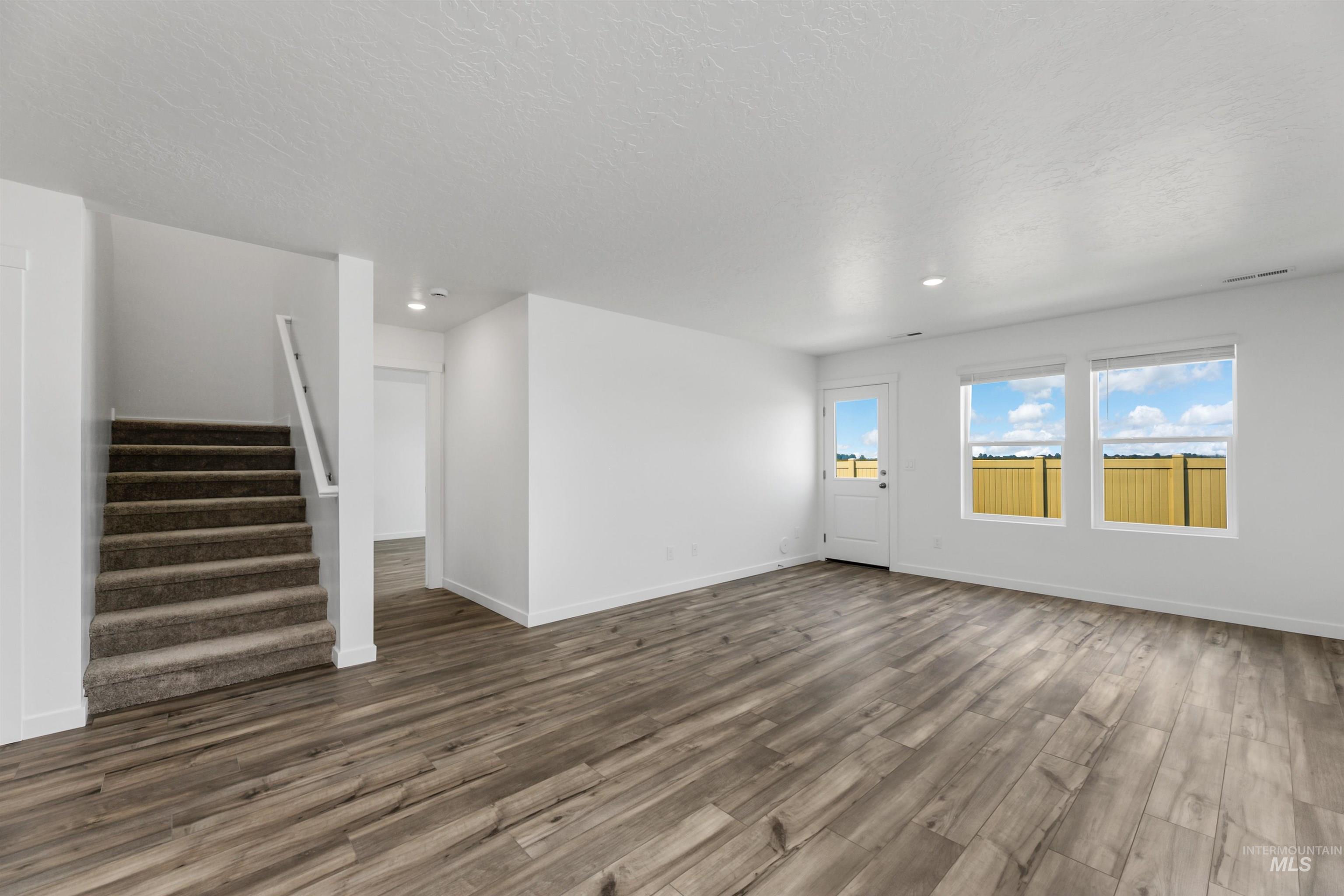 2474 W Bee Balm St Property Photo 9