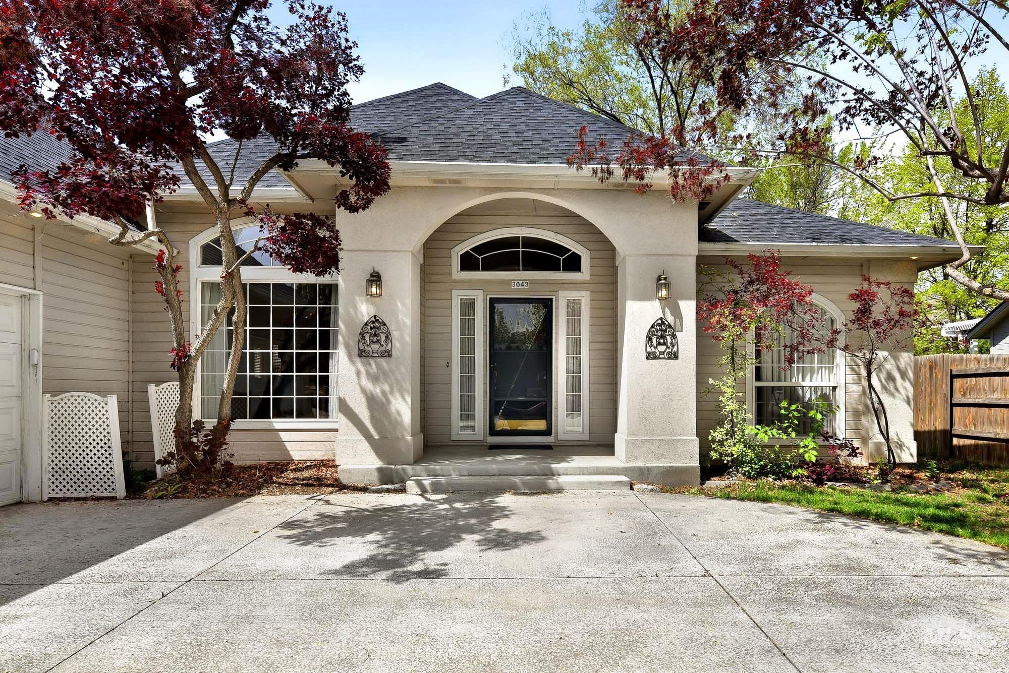 3043 S Slate Creek Way Property Photo 3