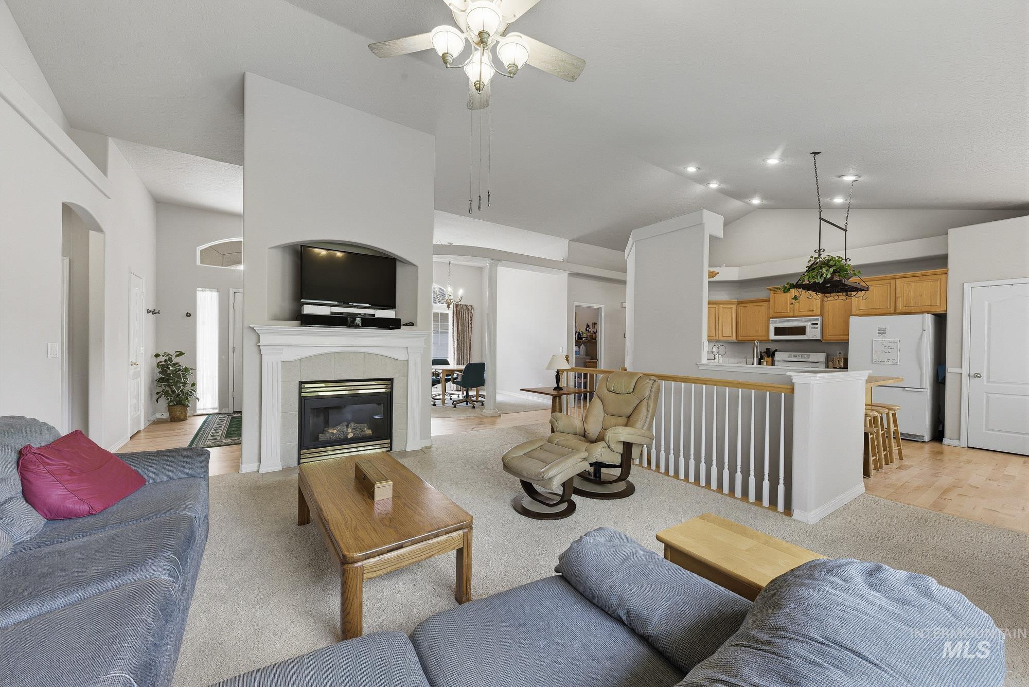 3043 S Slate Creek Way Property Photo 12