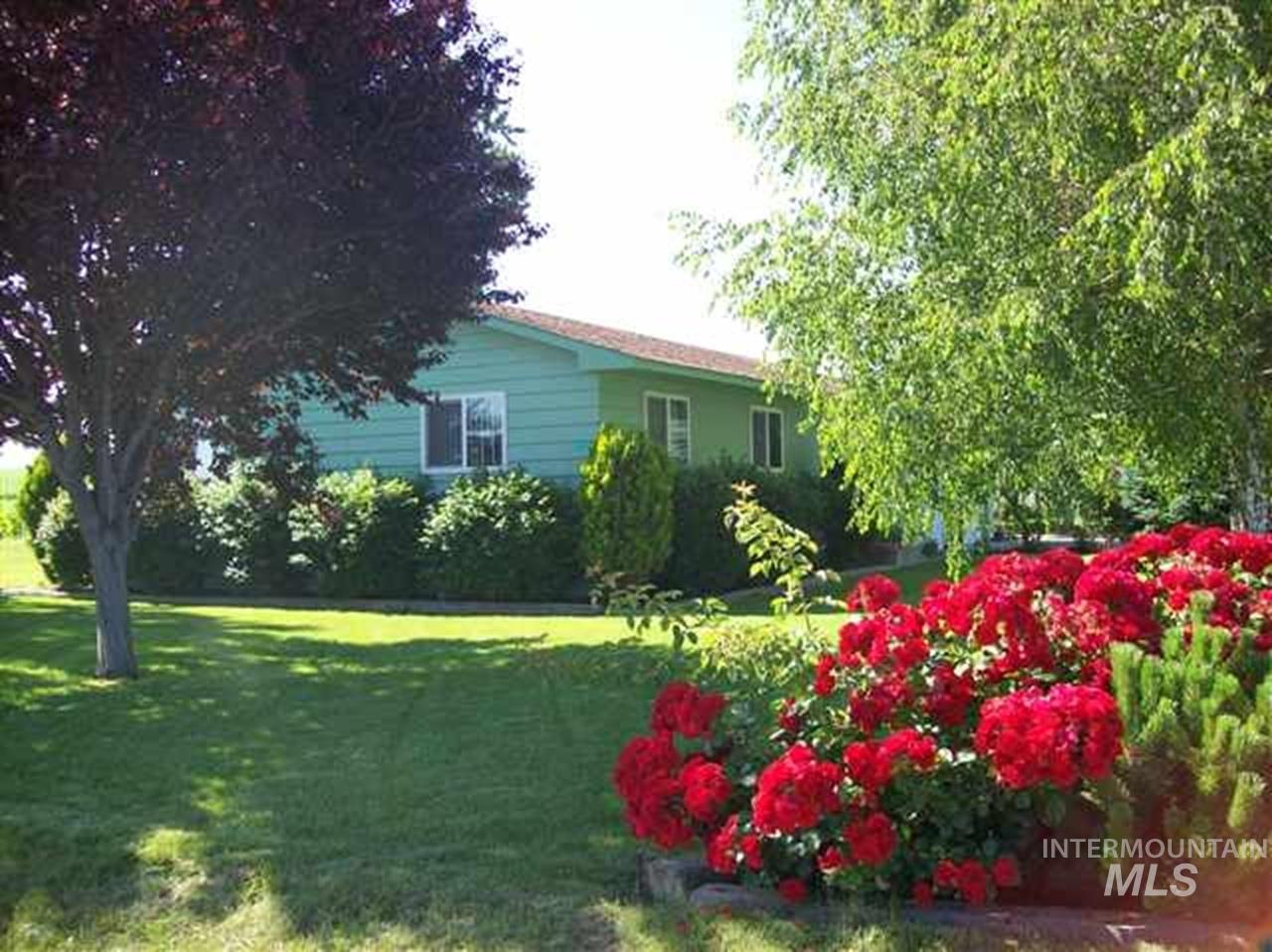 721 Mendiola Rd Property Photo 1