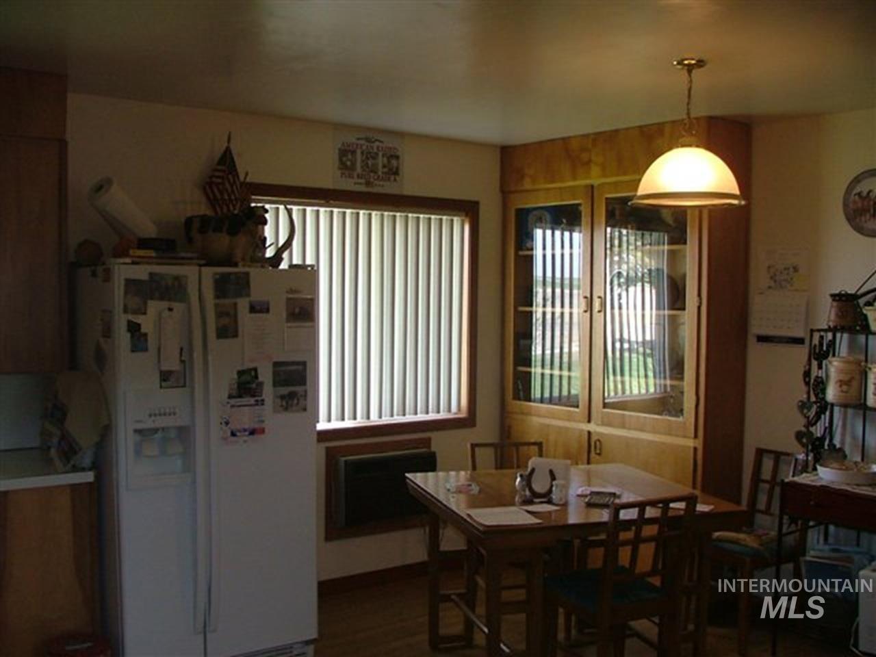 721 Mendiola Rd Property Photo 6