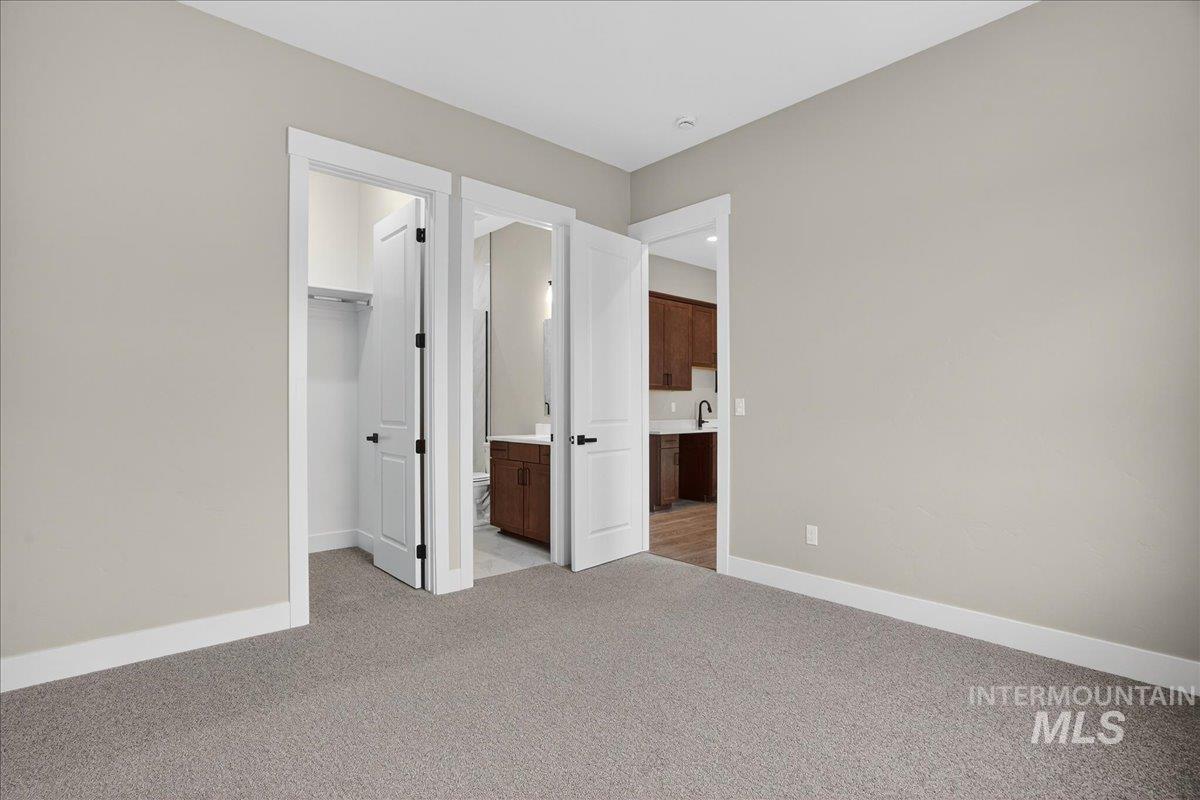 2431 N Black Fire Ave Property Photo 24