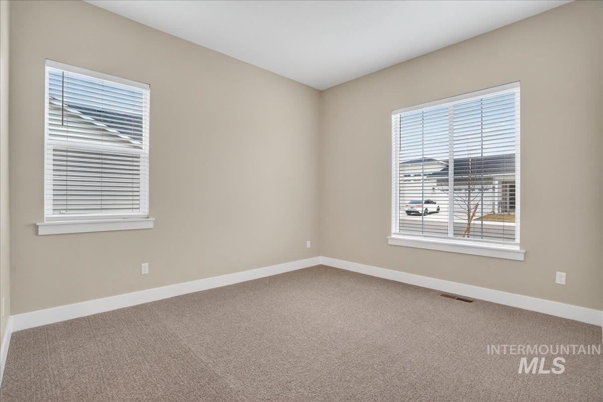 2431 N Black Fire Ave Property Photo 29