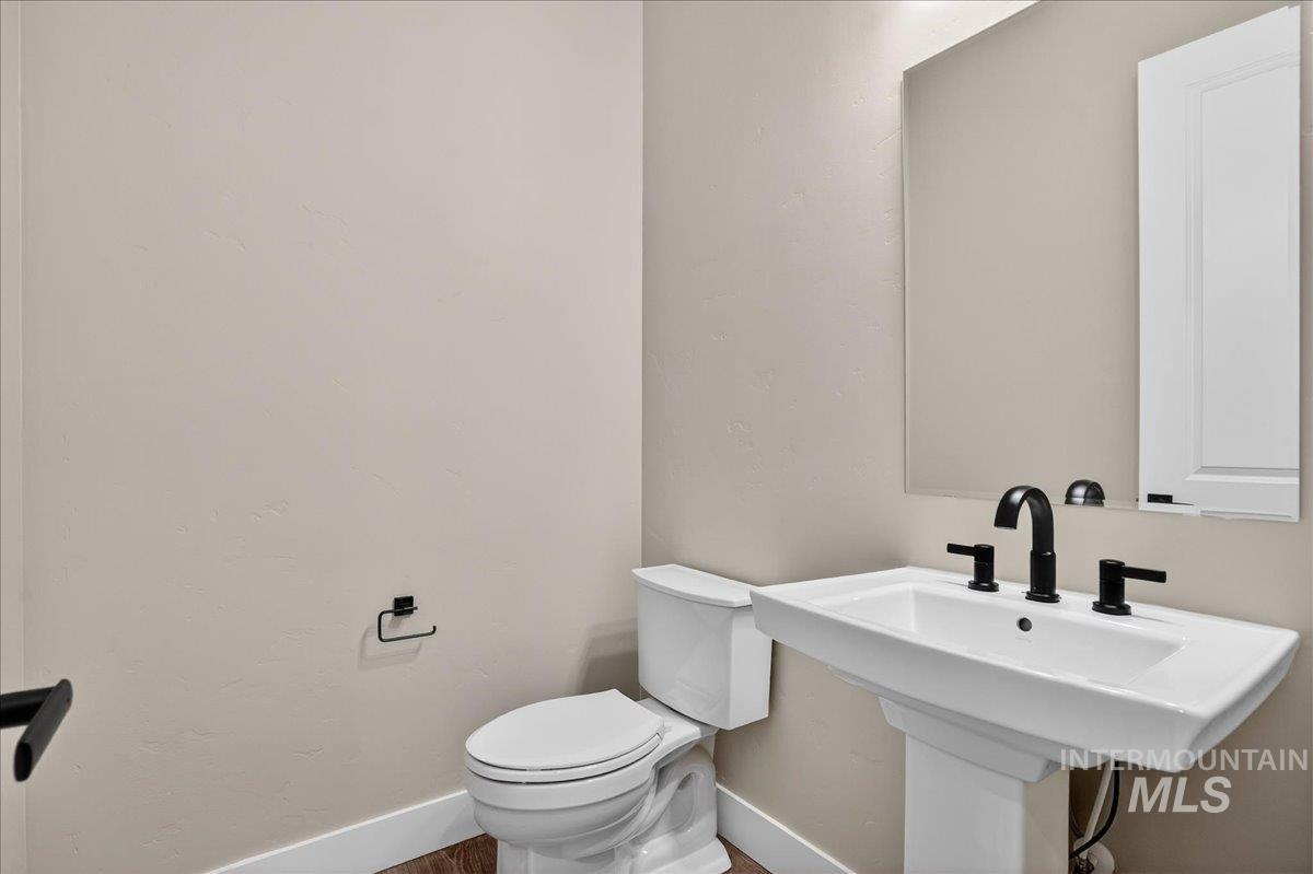 2431 N Black Fire Ave Property Photo 31