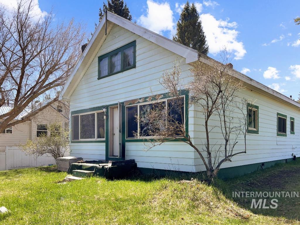 101 S Hillcrest Rd Property Photo 15