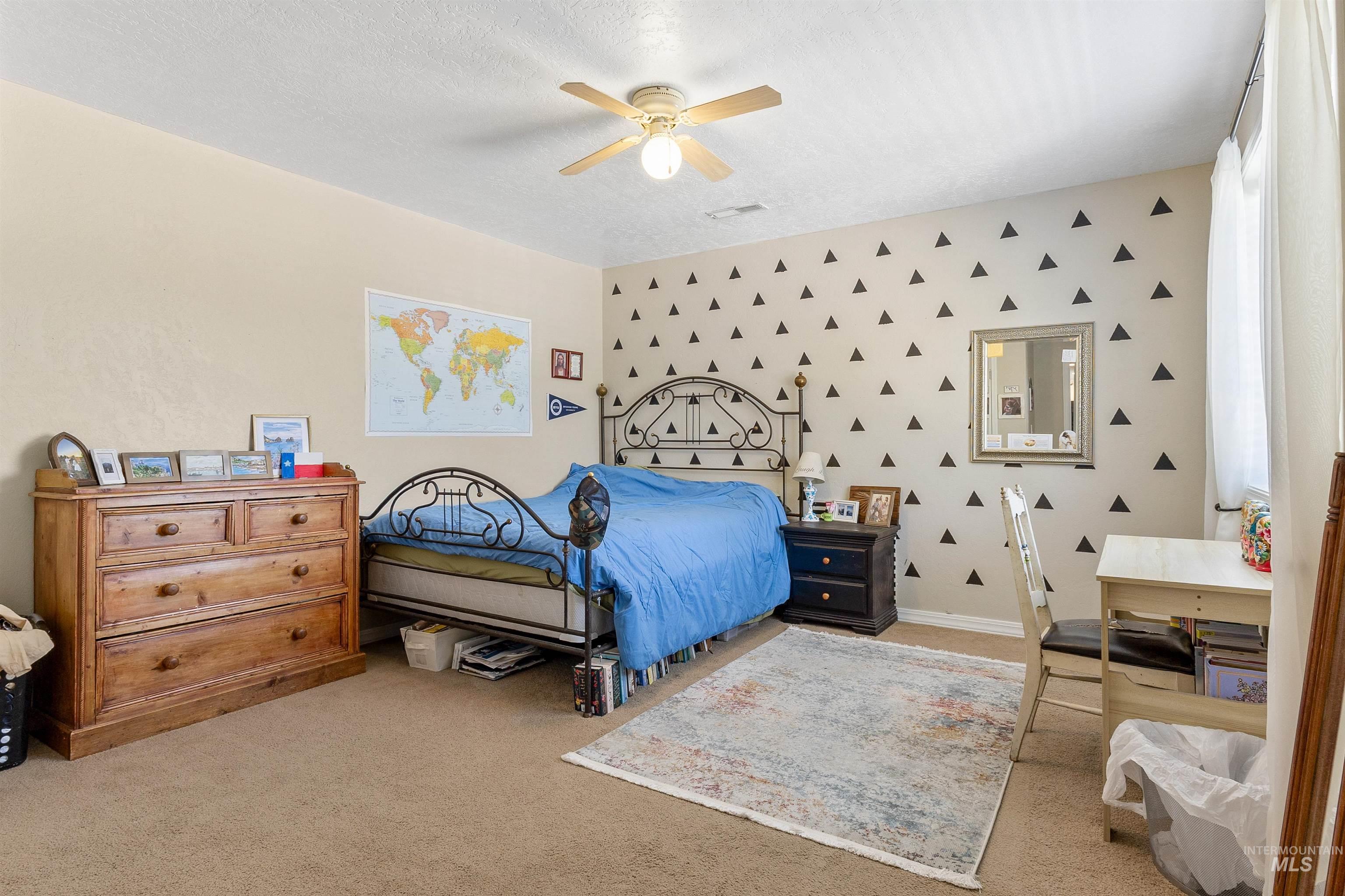 2425 N Redway Road Property Photo 22