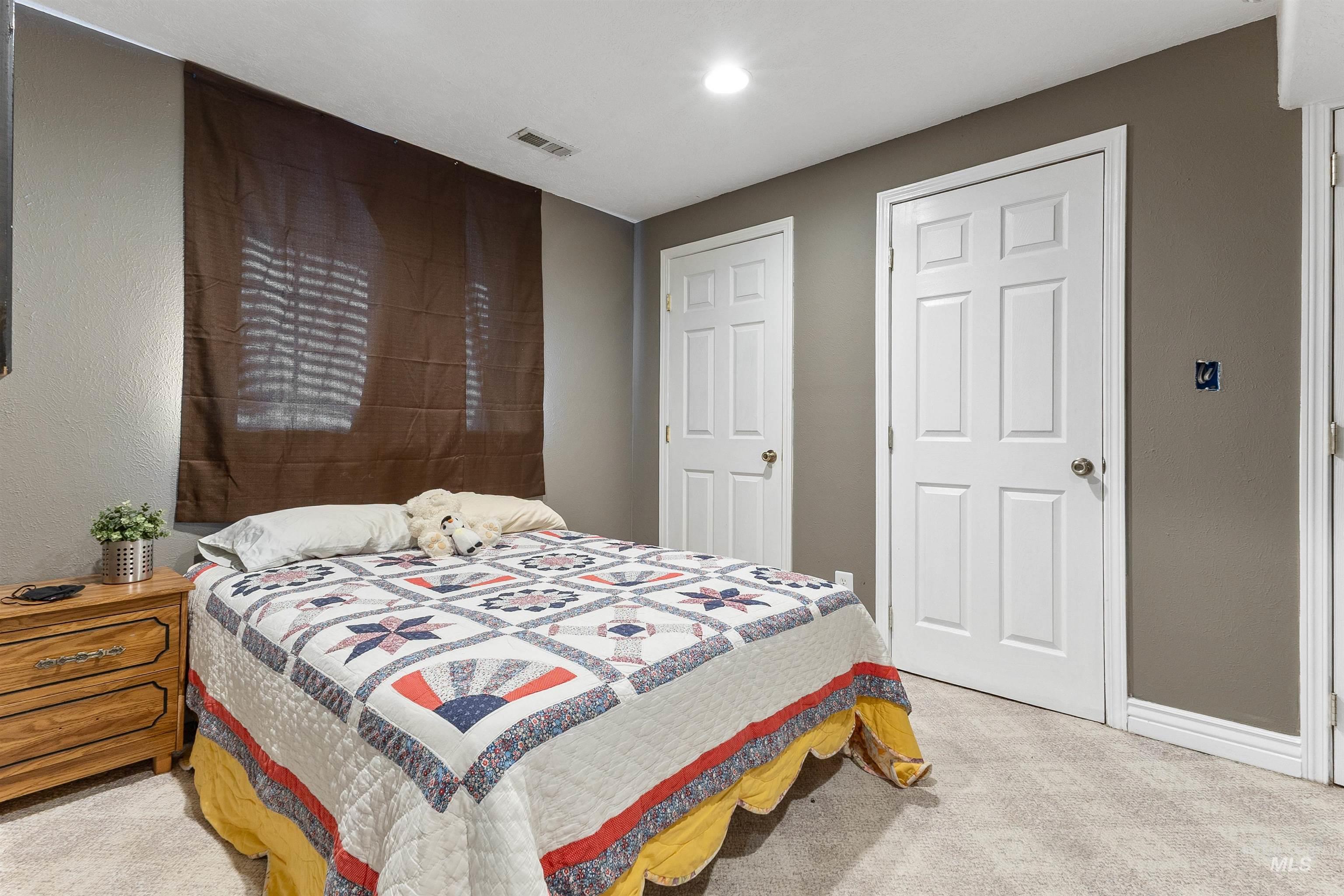 2425 N Redway Road Property Photo 26