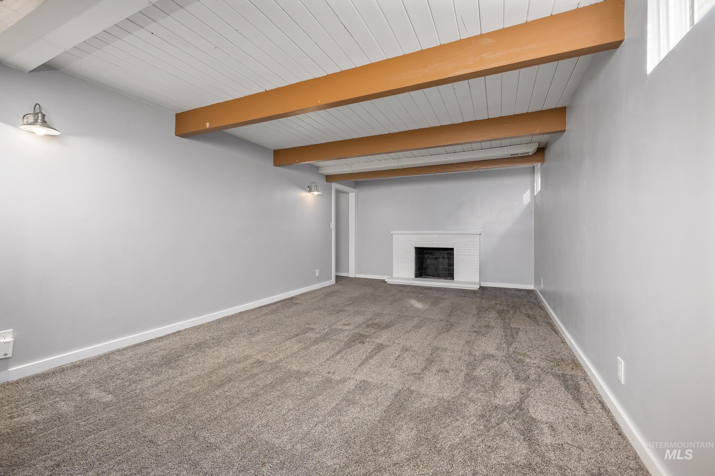 6809 W Brentwood Dr Property Photo 25