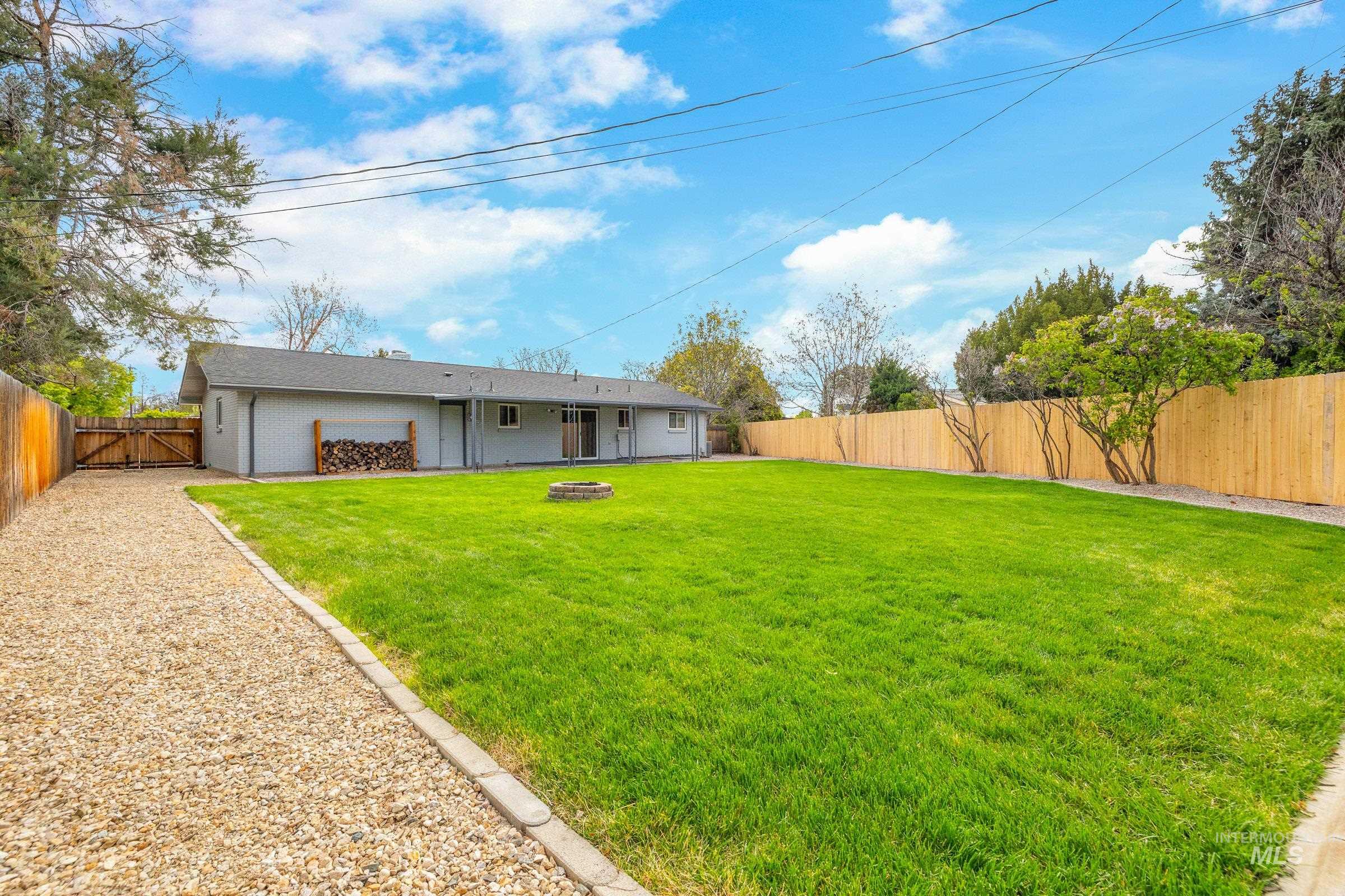 6809 W Brentwood Dr Property Photo 34