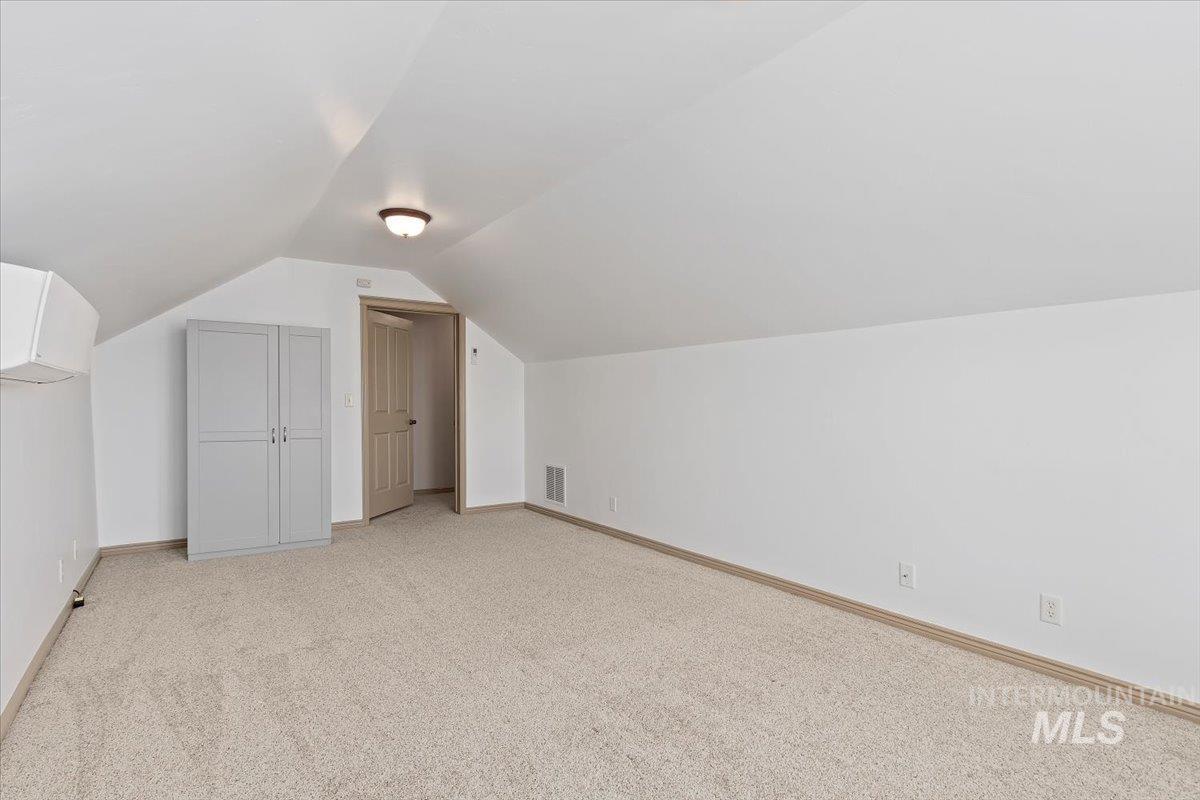 2274 Eastwood Rd Property Photo 27