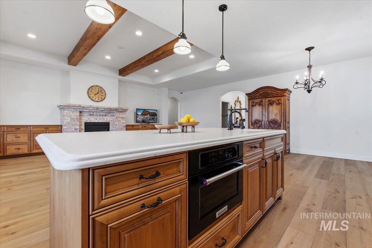 2016 E Mainacht St Property Photo 15