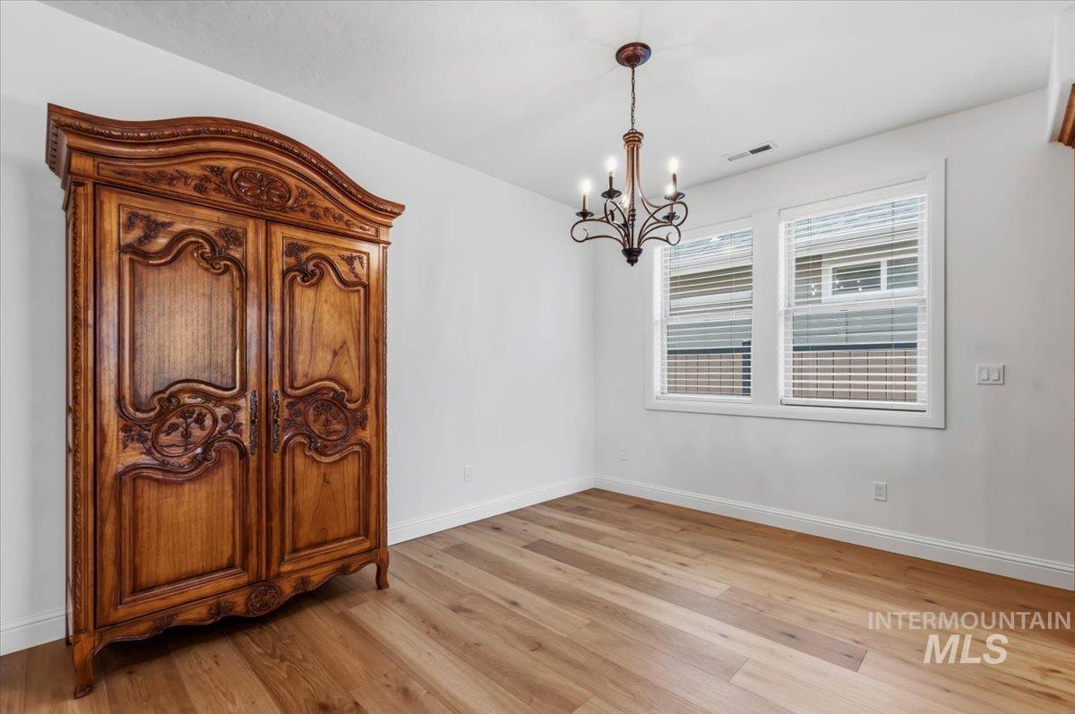 2016 E Mainacht St Property Photo 16