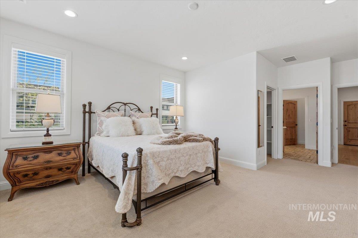 2016 E Mainacht St Property Photo 18