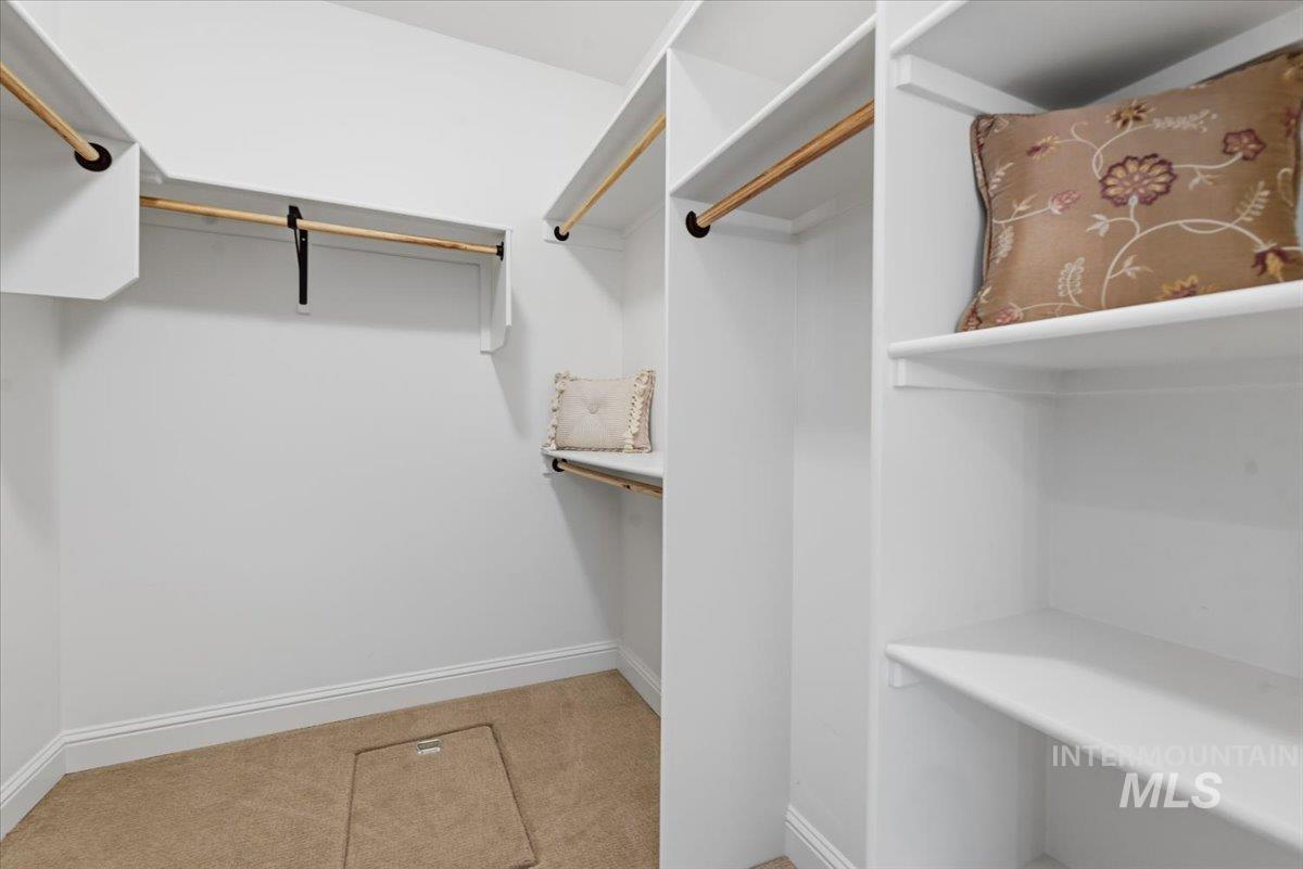 2016 E Mainacht St Property Photo 22