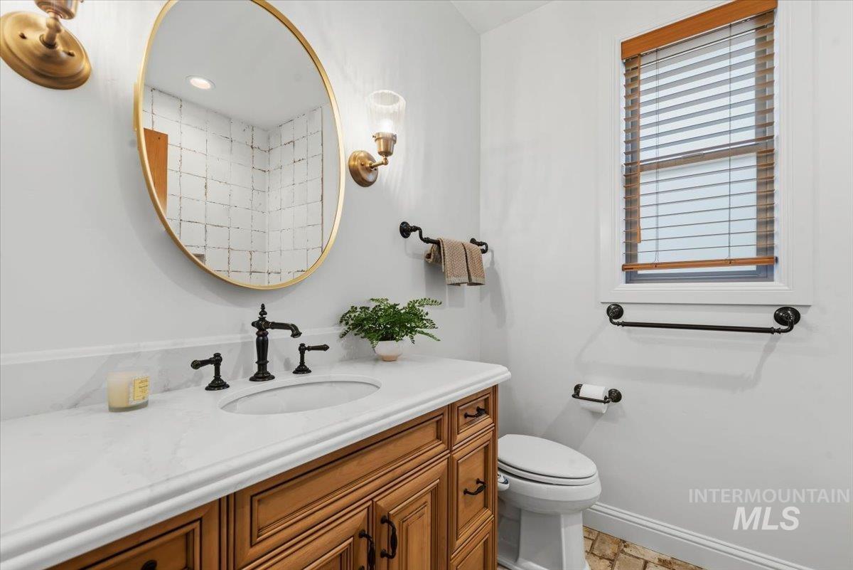 2016 E Mainacht St Property Photo 25