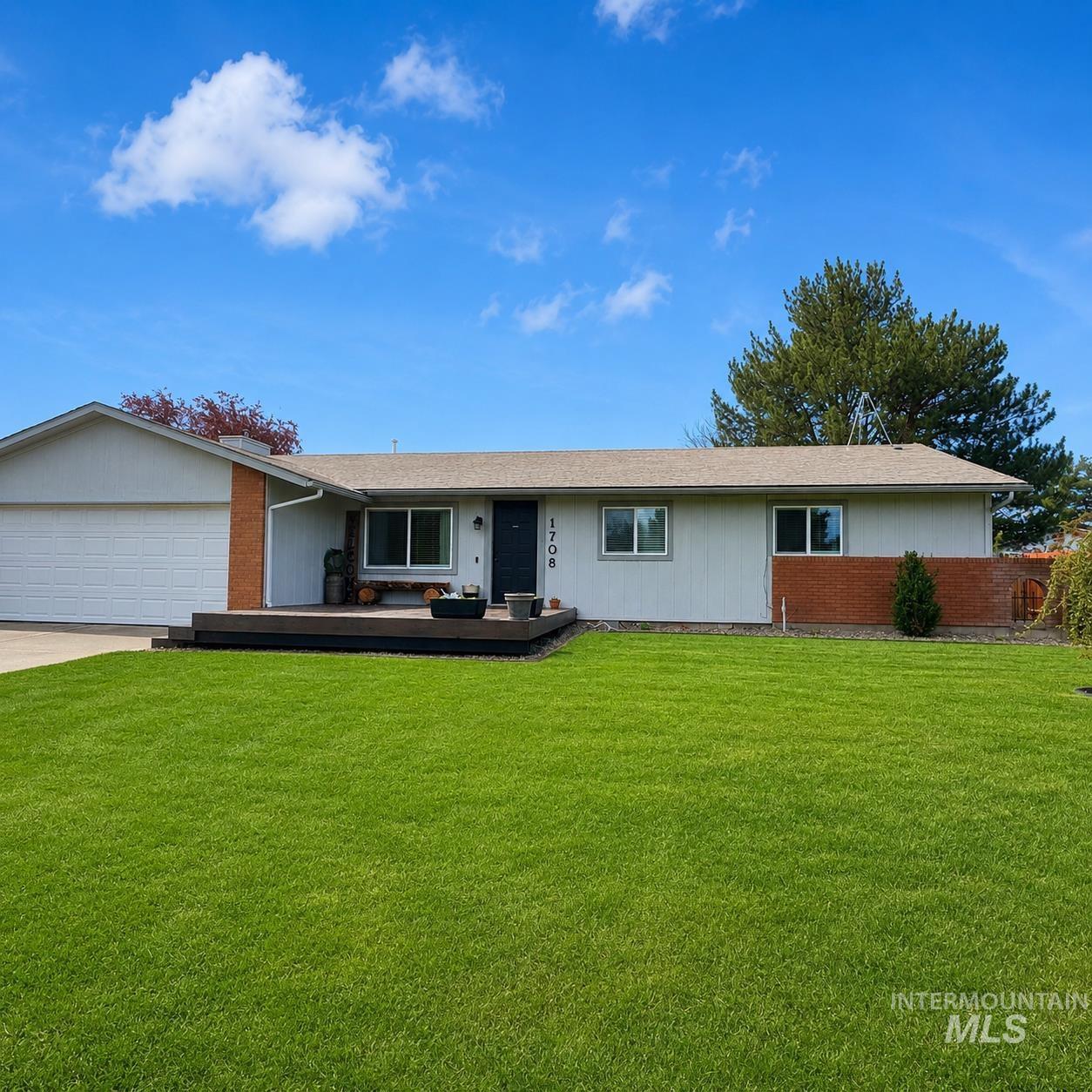 1708 Bitterroot Property Photo 1