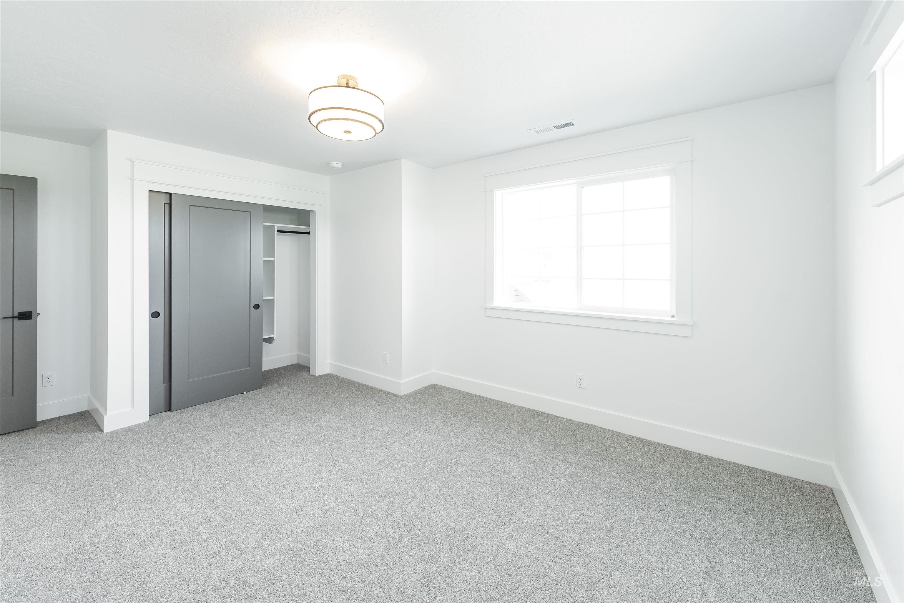 390 S Diesel Way Property Photo 41