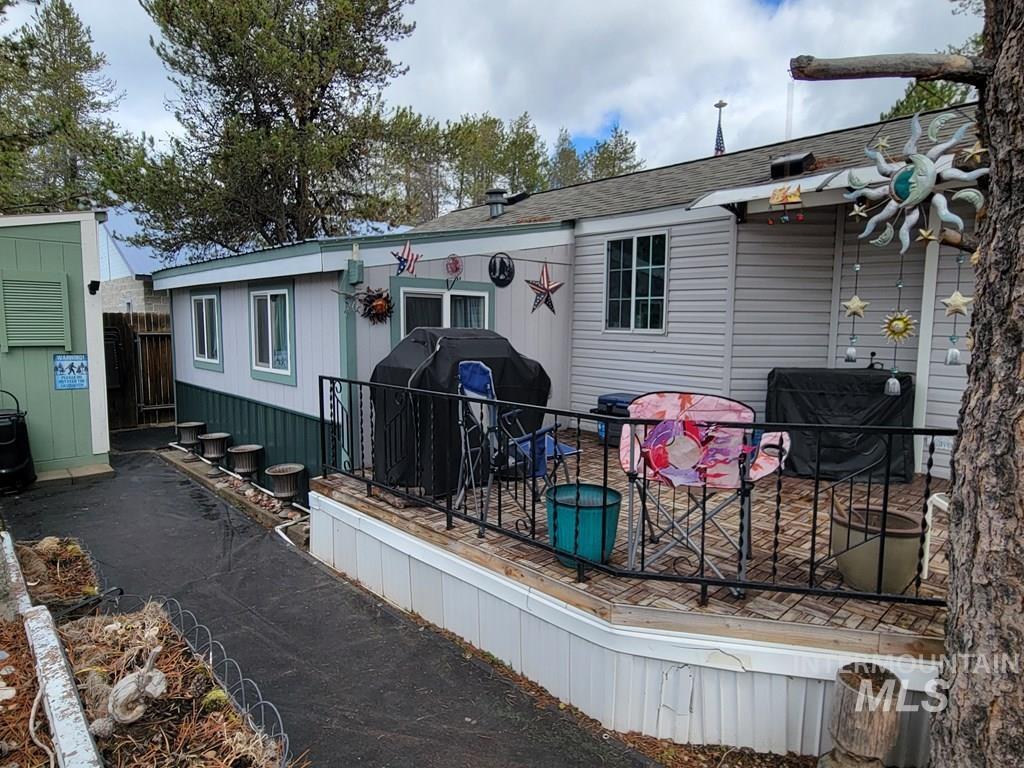 12 D Street Property Photo 3