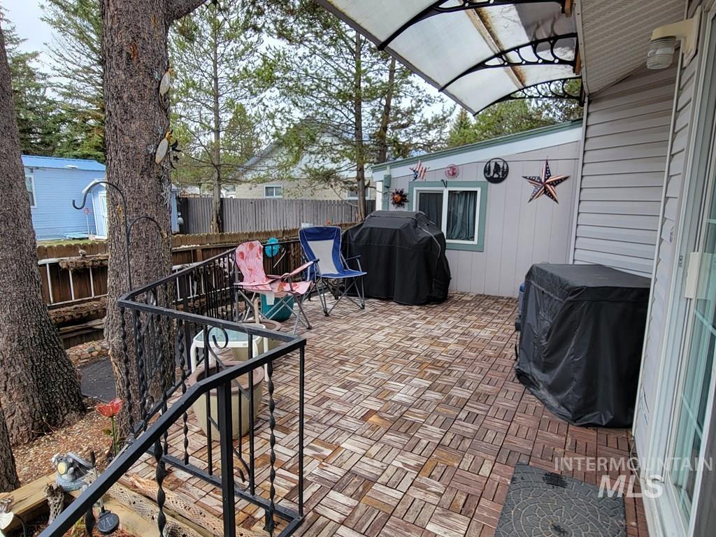 12 D Street Property Photo 4