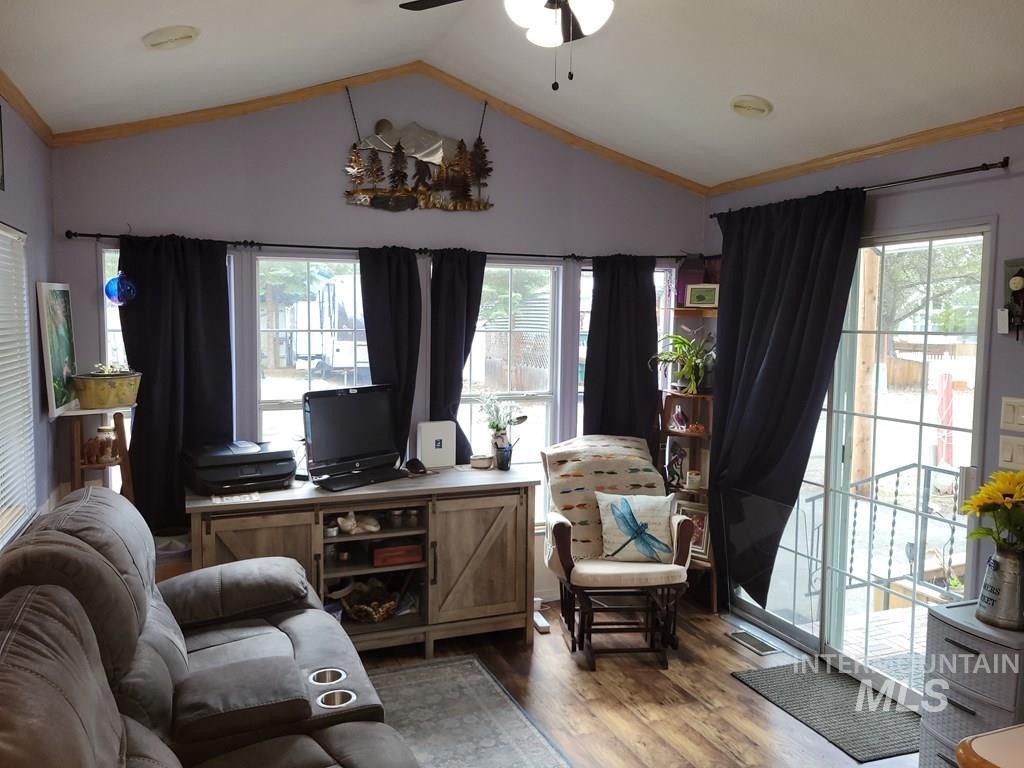 12 D Street Property Photo 5