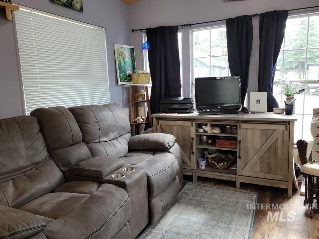 12 D Street Property Photo 6