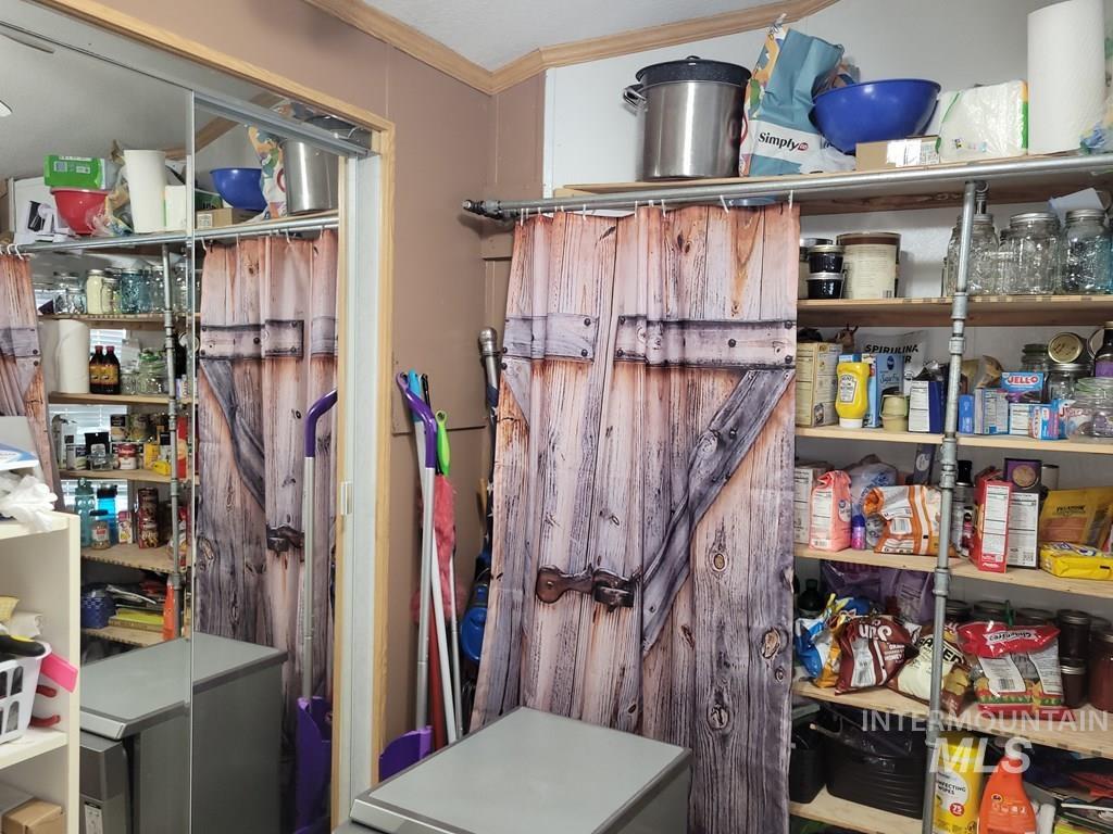 12 D Street Property Photo 15