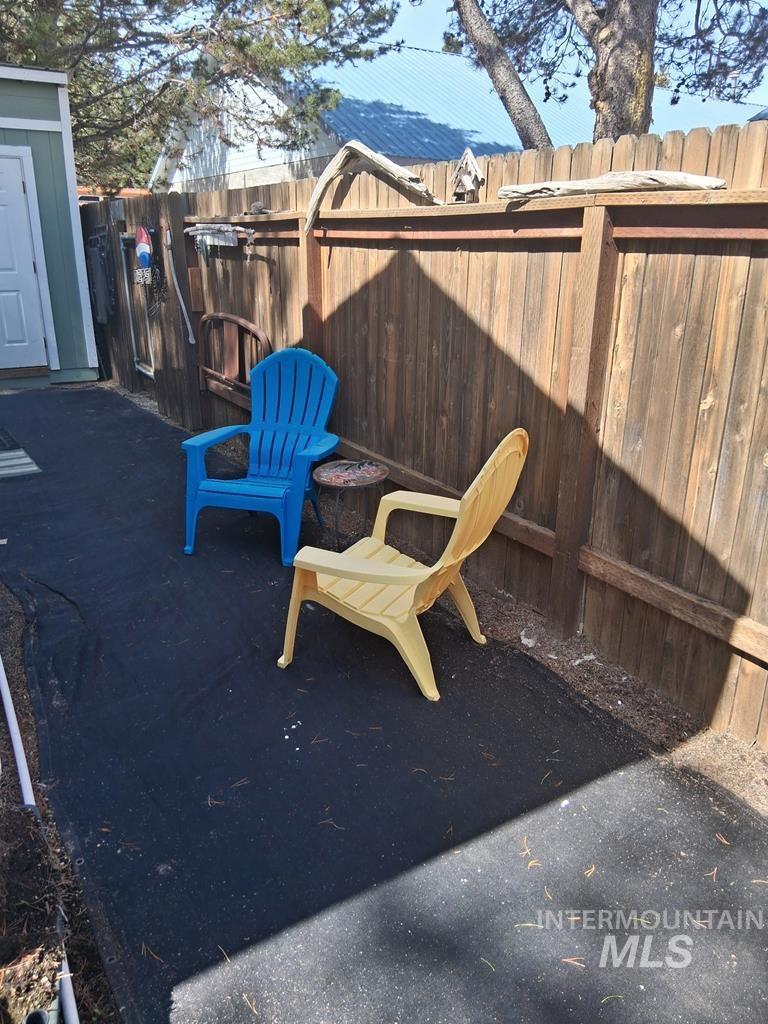 12 D Street Property Photo 23