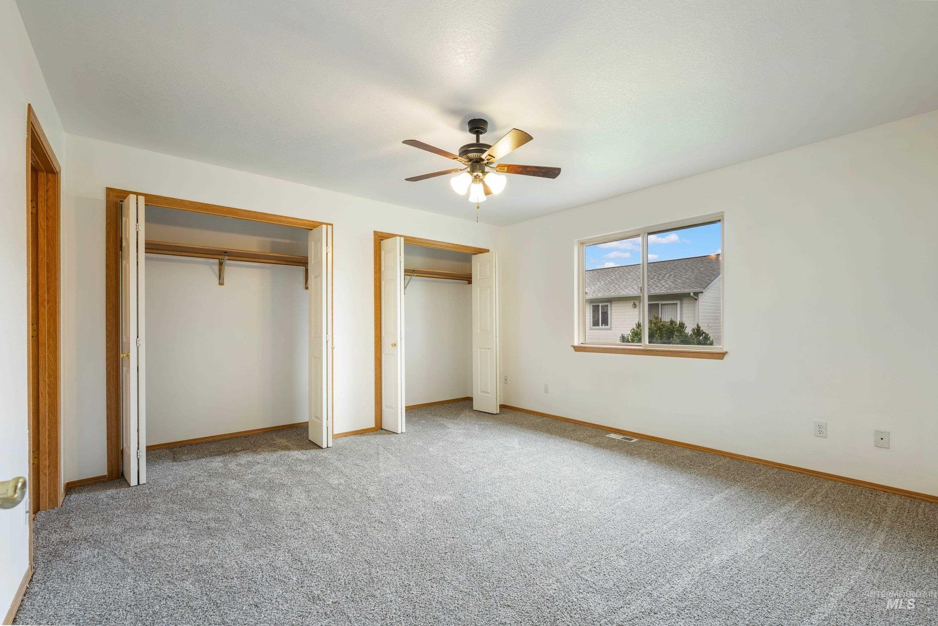 819 N Bristol Street Property Photo 14