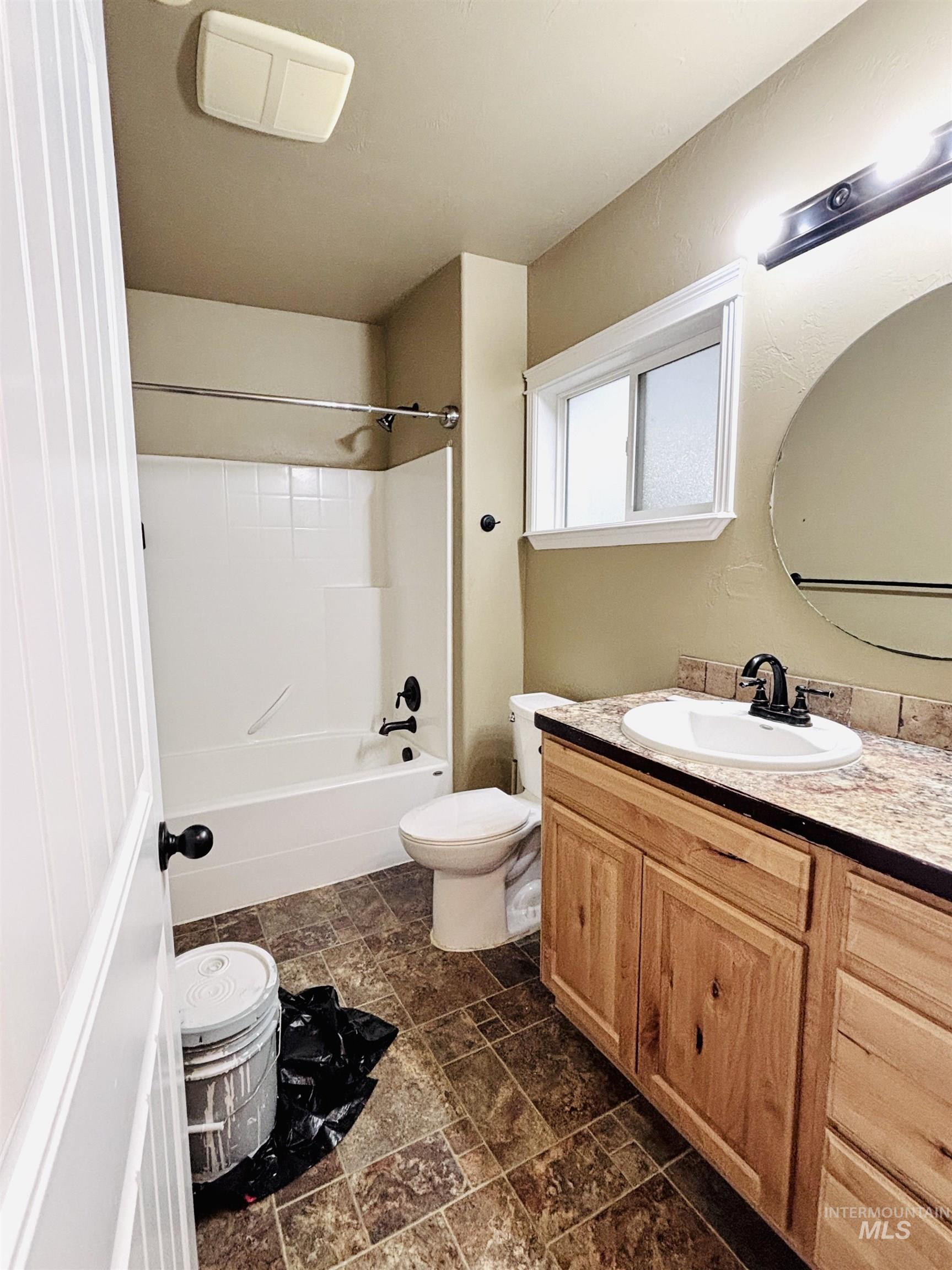 898 Wendell St. Property Photo 20