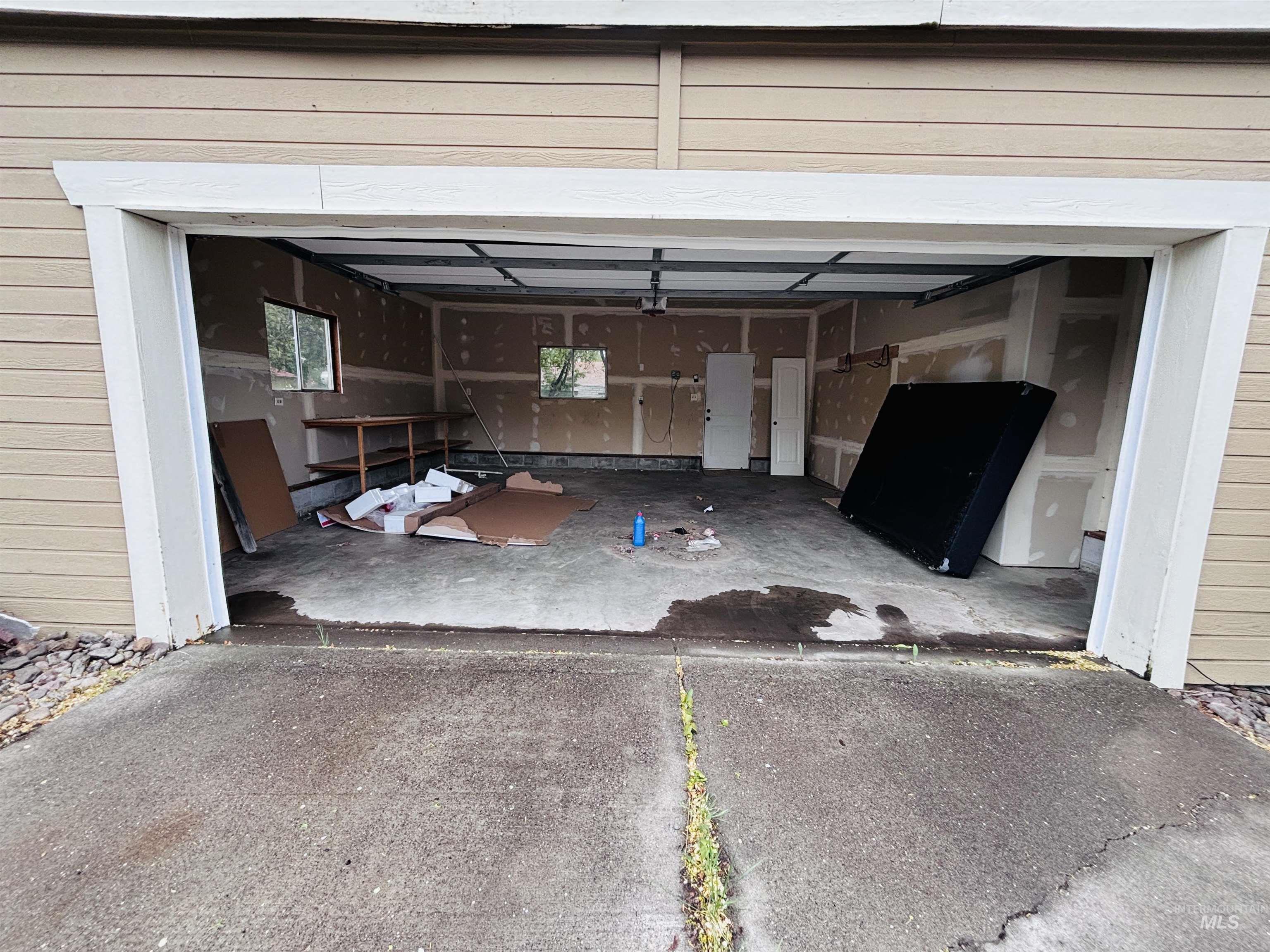898 Wendell St. Property Photo 24