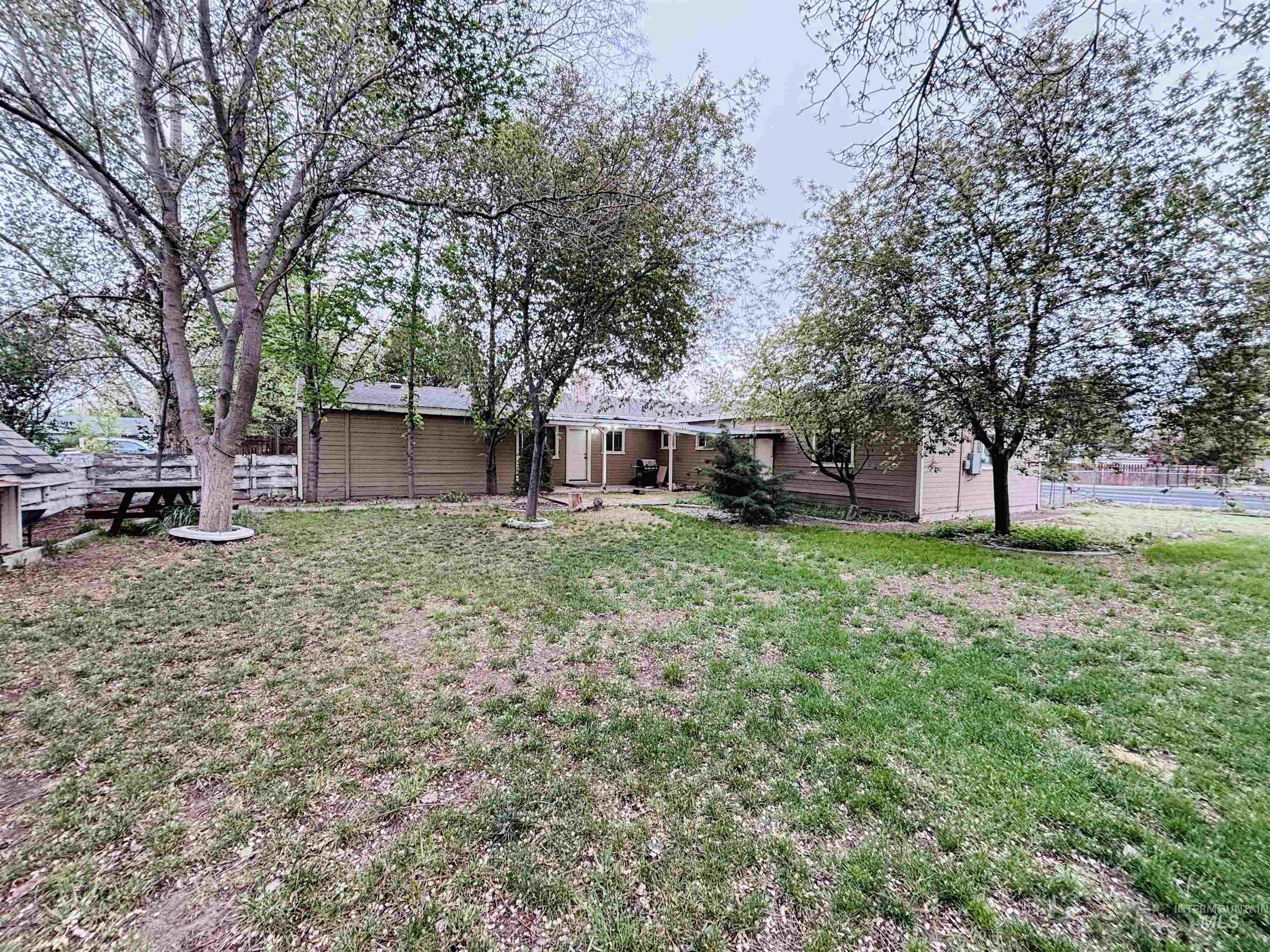 898 Wendell St. Property Photo 32