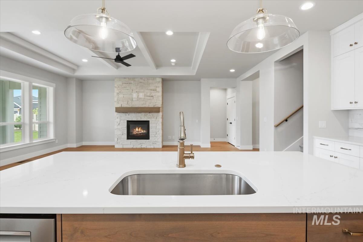 2125 E Padstow St. Property Photo 12