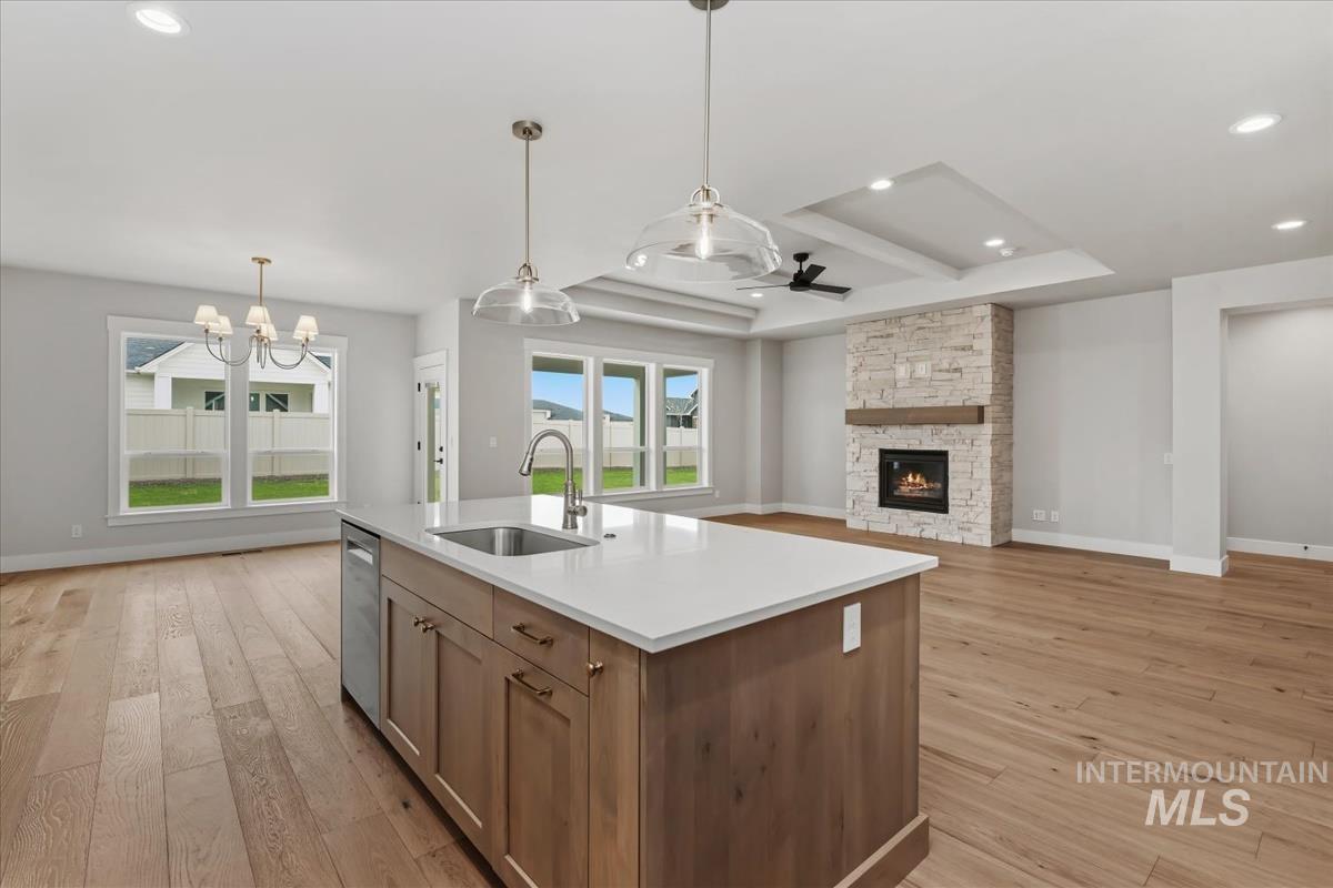 2125 E Padstow St. Property Photo 14