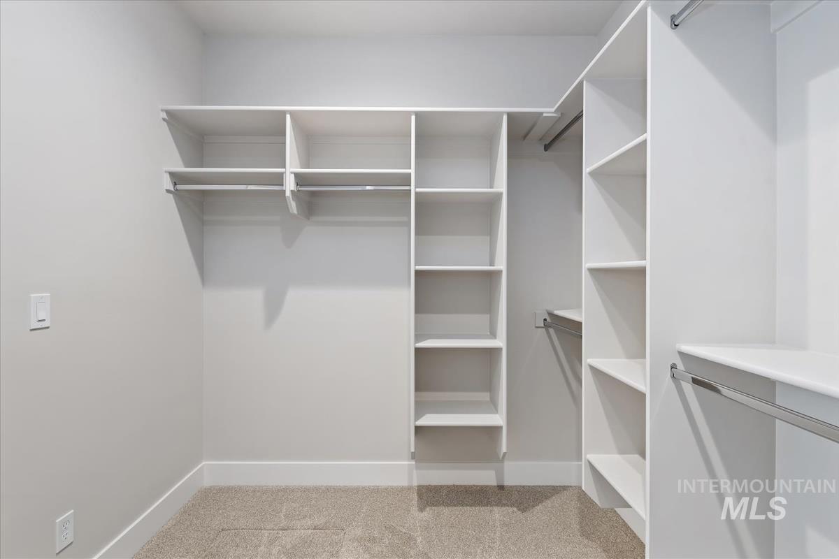 2125 E Padstow St. Property Photo 28