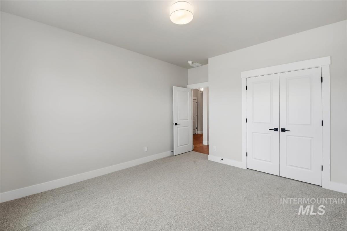 2125 E Padstow St. Property Photo 30