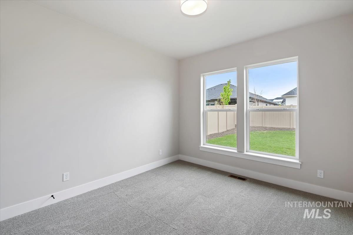 2125 E Padstow St. Property Photo 31