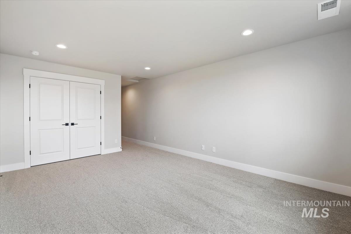 2125 E Padstow St. Property Photo 36