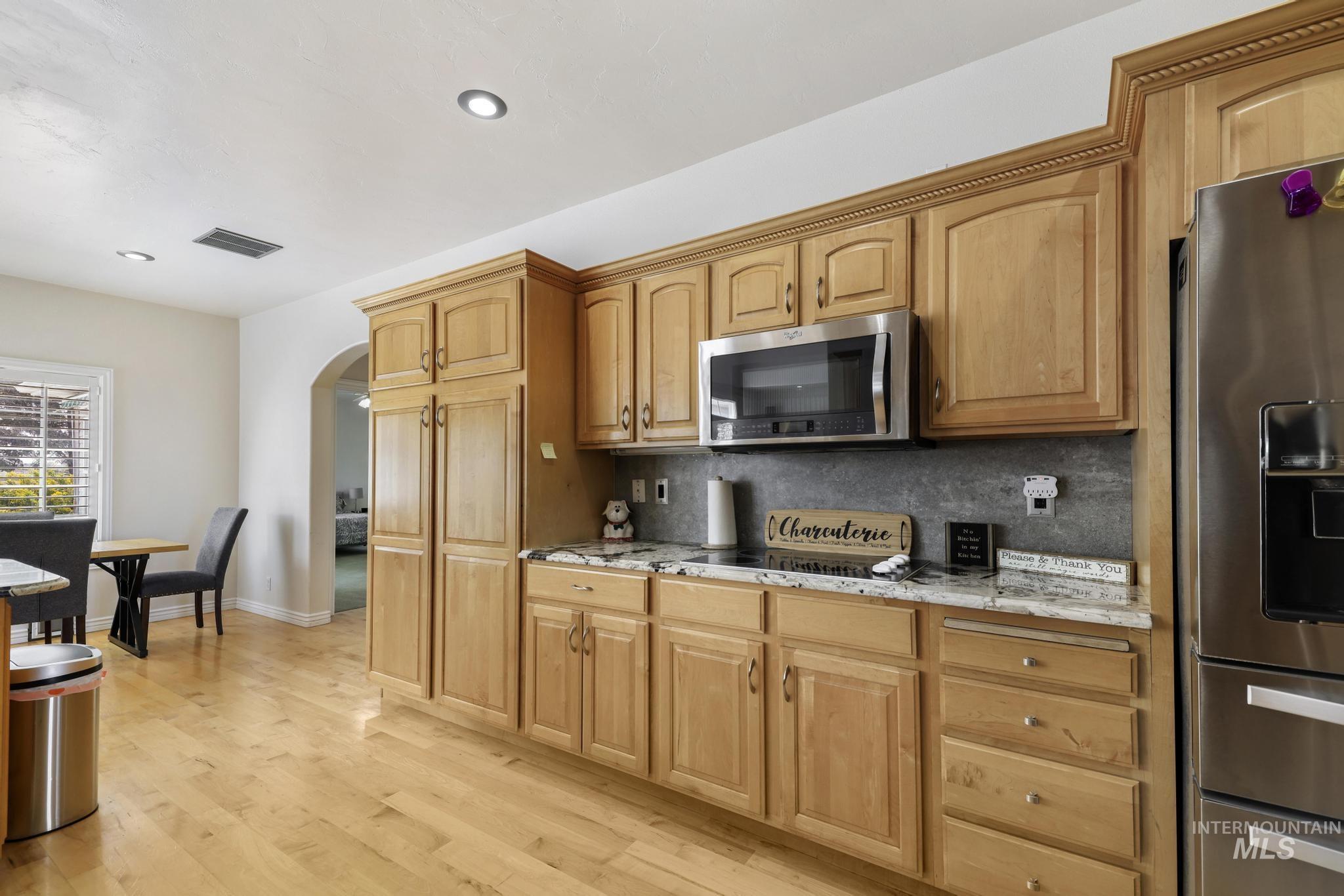 2506 E 3707 N Property Photo 12