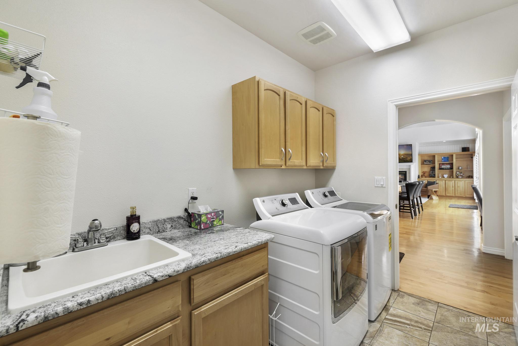 2506 E 3707 N Property Photo 23