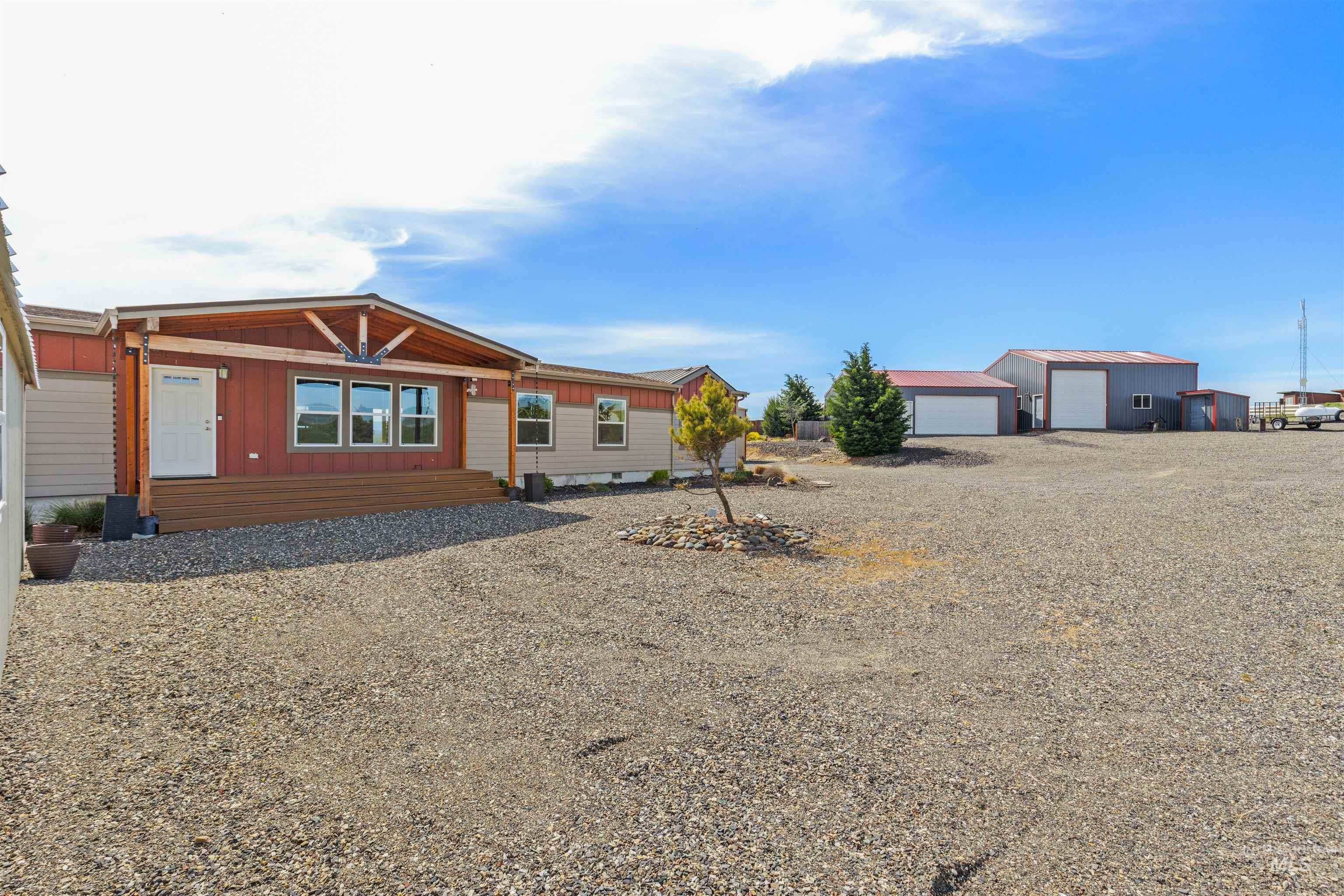 1555 Amity Lane Property Photo 10