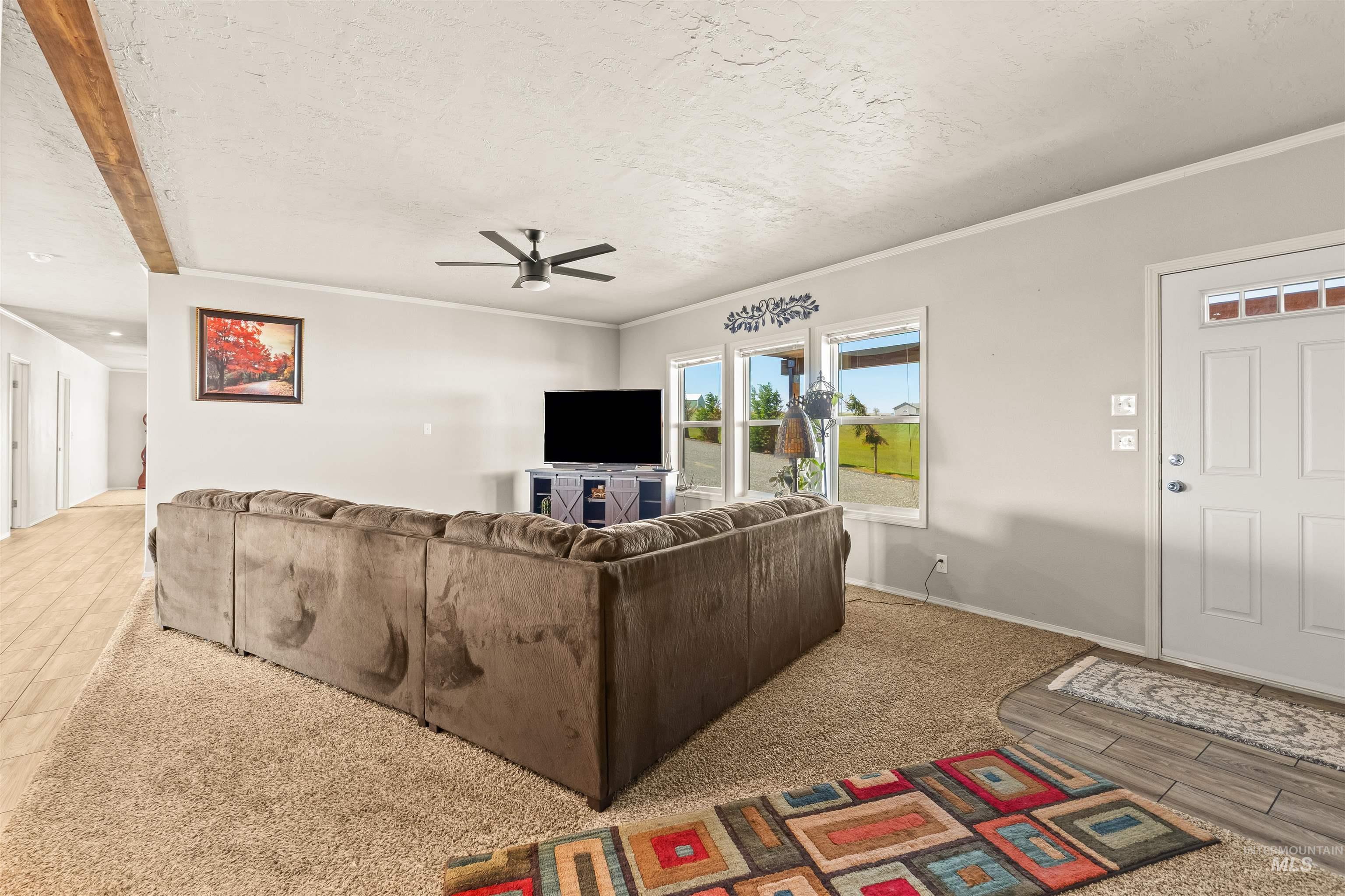 1555 Amity Lane Property Photo 14