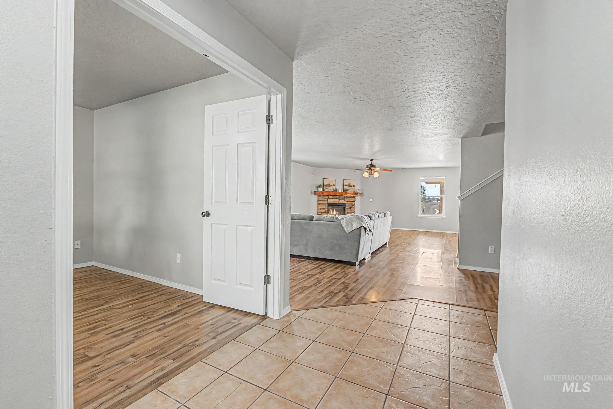 1103 N Cambrick Drive Property Photo 5
