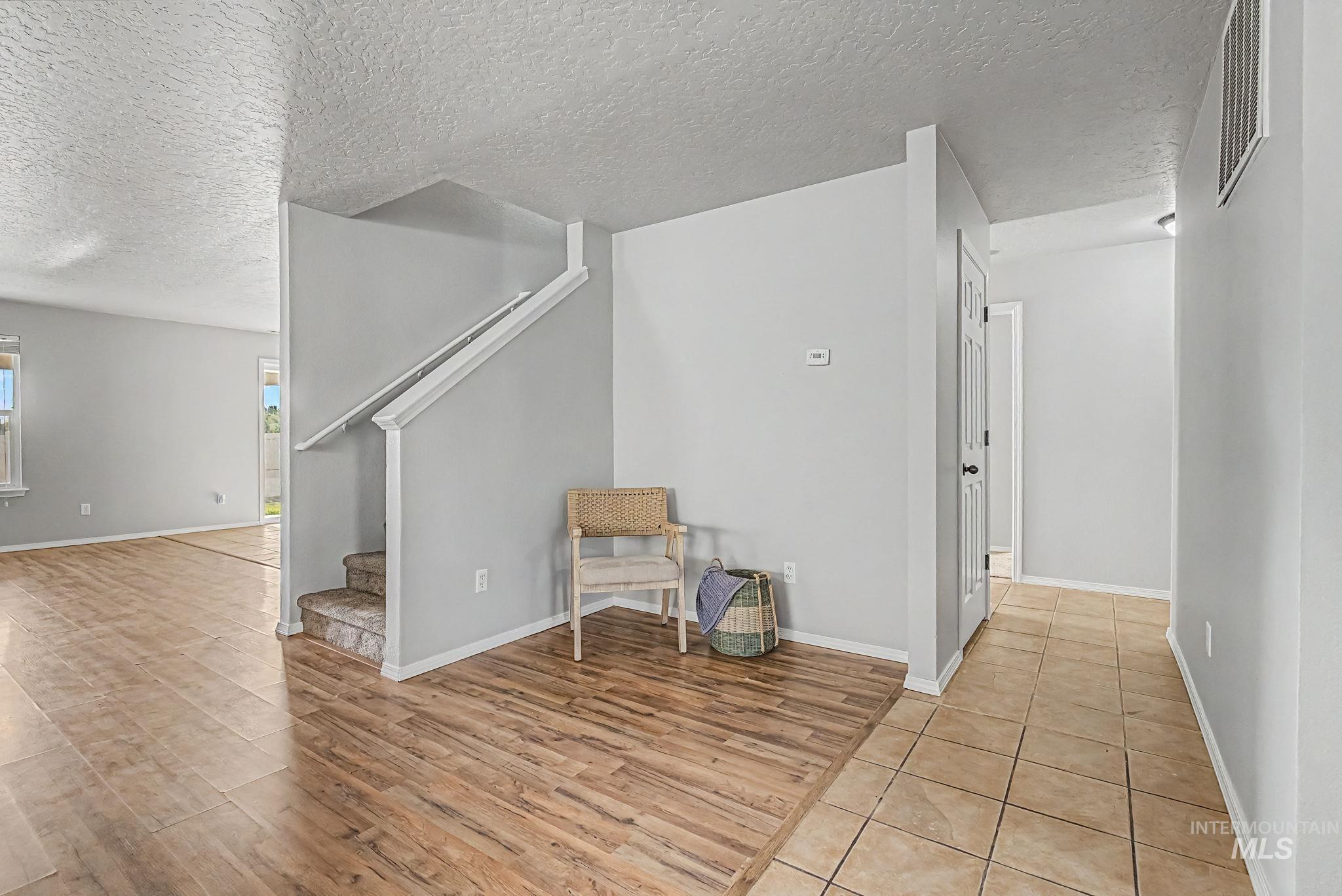 1103 N Cambrick Drive Property Photo 10