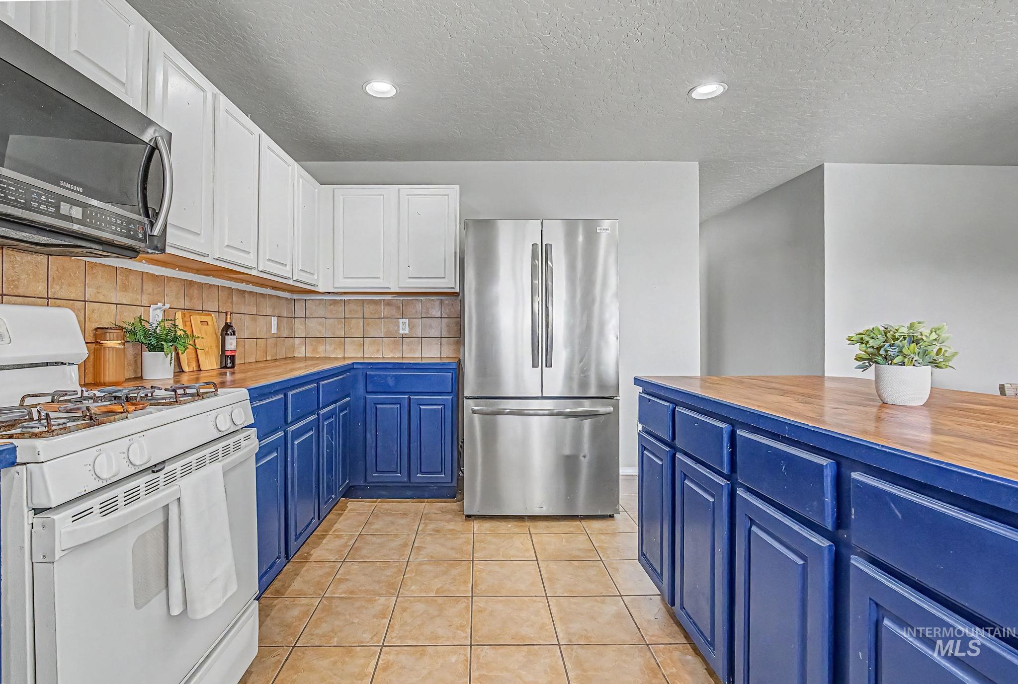 1103 N Cambrick Drive Property Photo 19